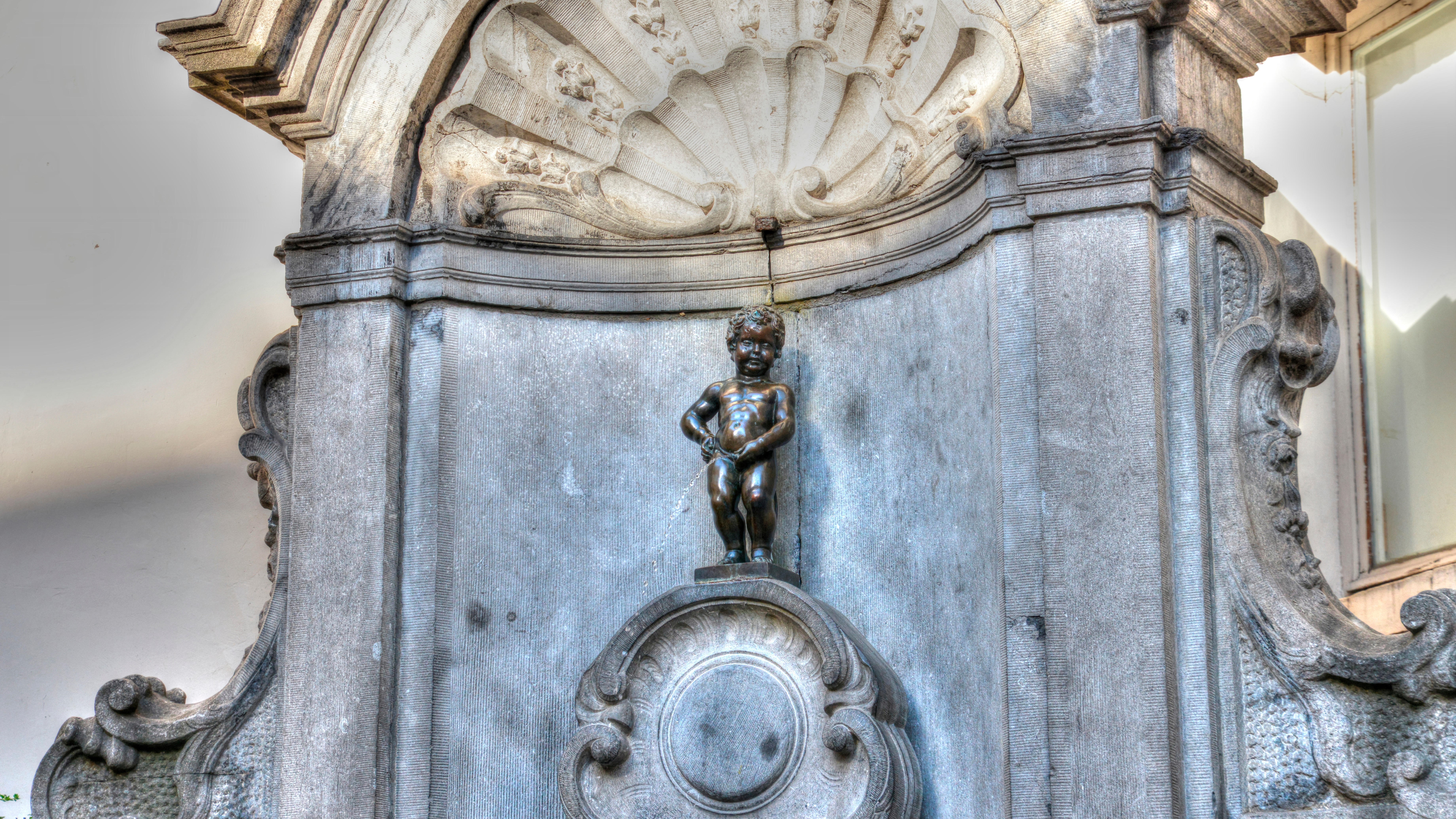 04092025 Famous statue of Manneken Pis in the heart of Brussels, Belgium NO REUSE Image ID F0EFXB CREDIT Gualberto Becerra