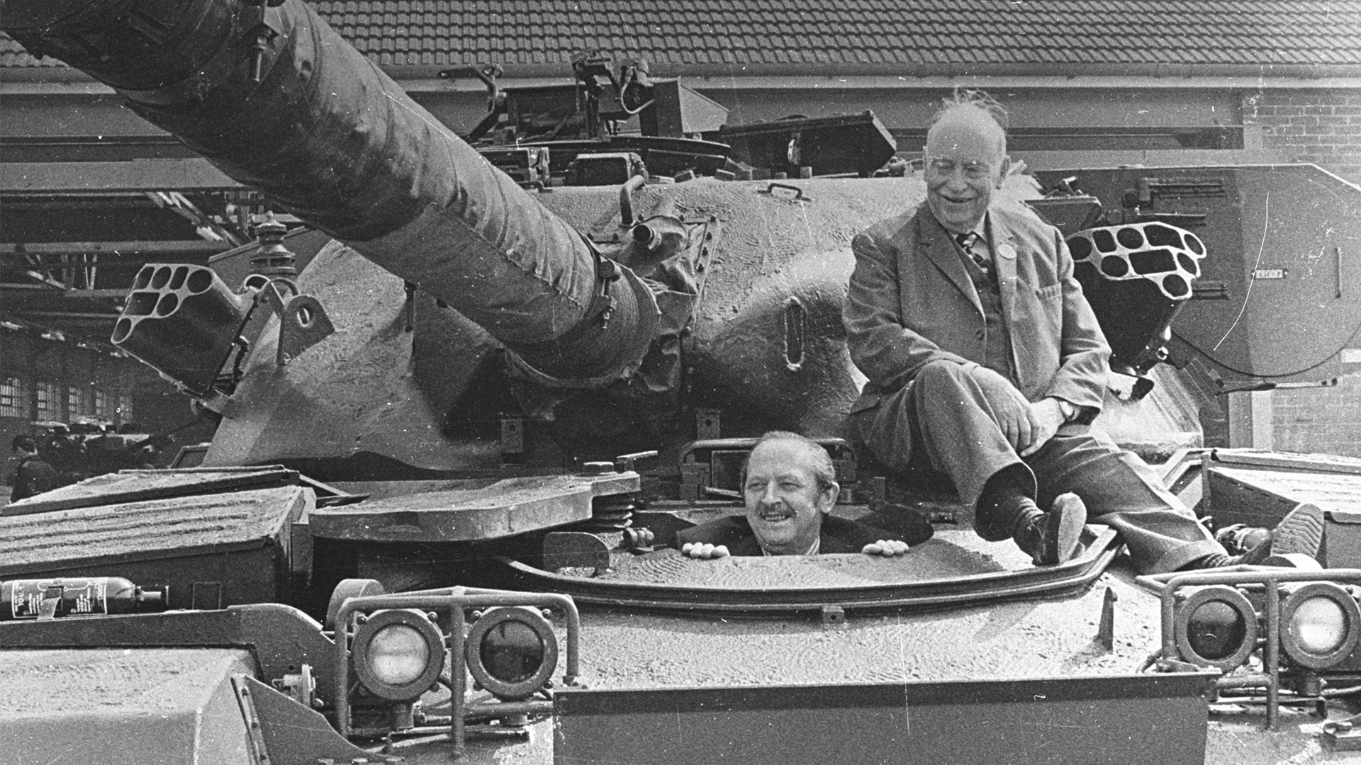 Mr Gardner (left) and Maj Gen Foote met up after the war at Tidworth to inspect their regiment's newest tank - the Chieftain
