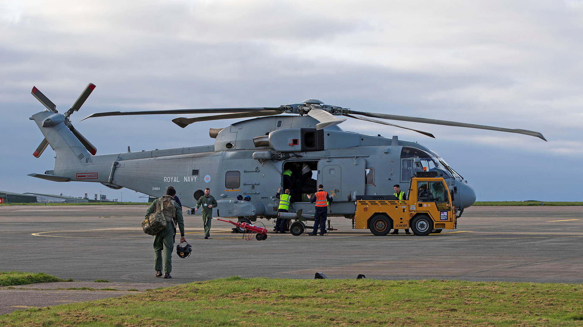 Crowsnest utilises very powerful radar to provide long-range air, maritime, and land-tracking capabilities