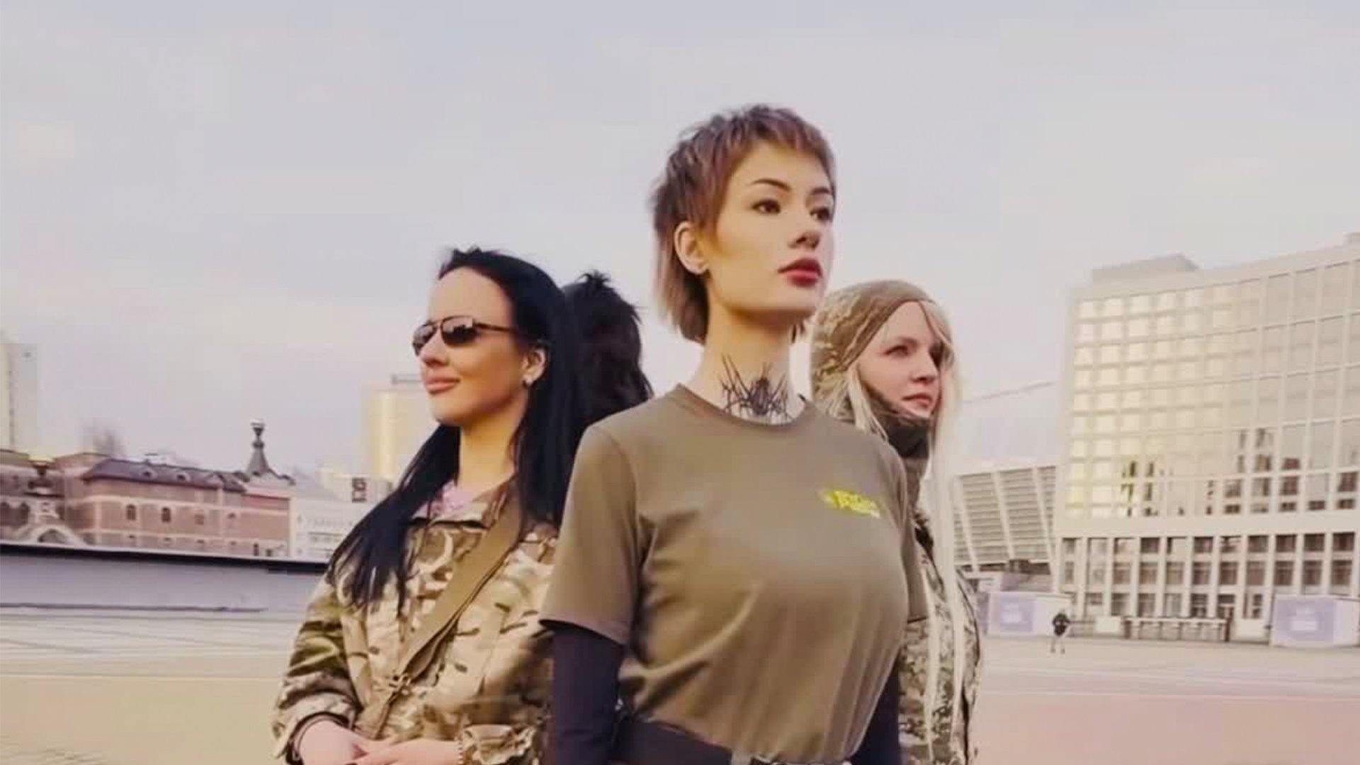 Yana and The Amazons Banshee