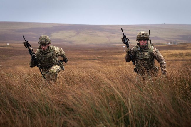 1 RIFLES British soldiers training Sennybridge