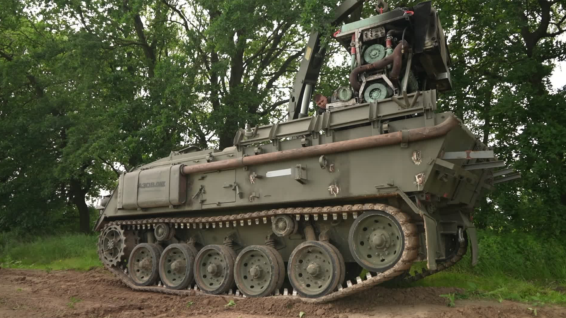In addition to the standard FV432 APC, the Azov Brigade has also been supplied with the FV434 armoured repair variant (Picture: BFBS)