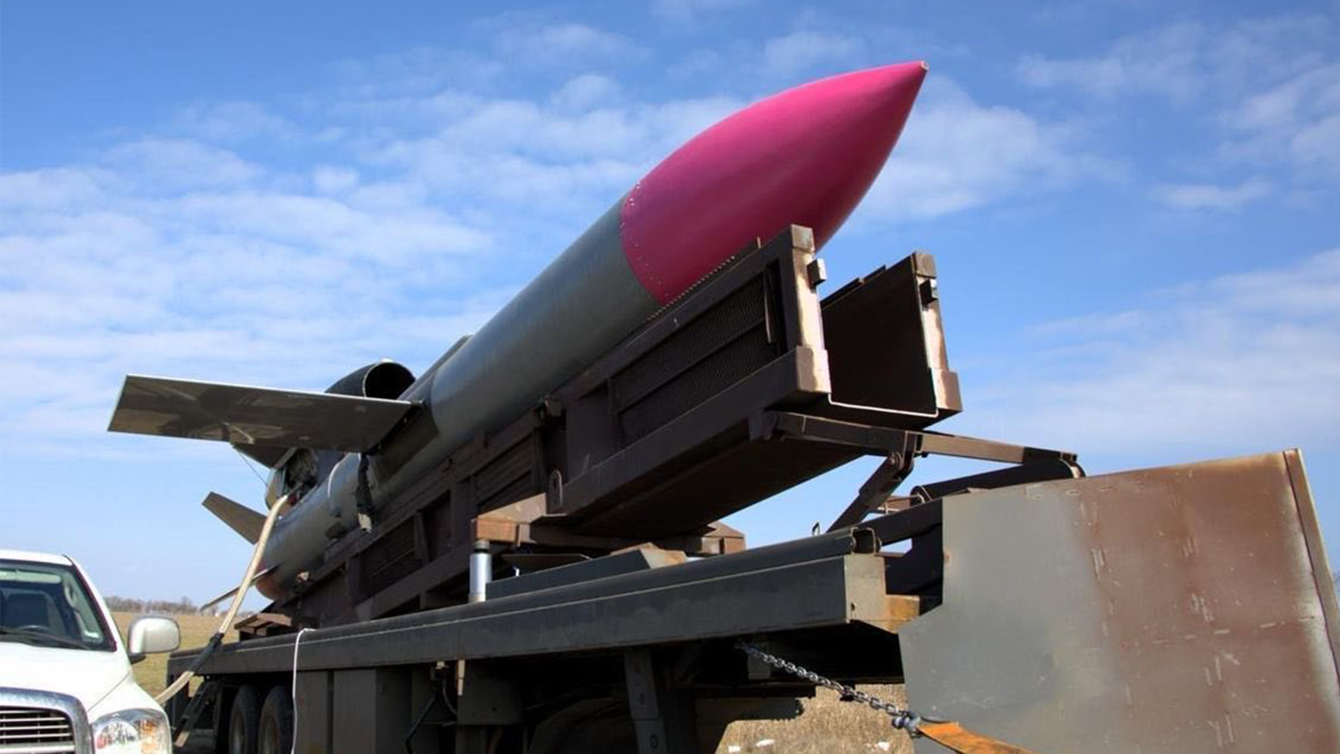 The Fire Point FP-5 Flamingo is a Ukrainian ground-launched cruise missile that's benefiting from Storm Cloak technology to help it reach its target undetected
