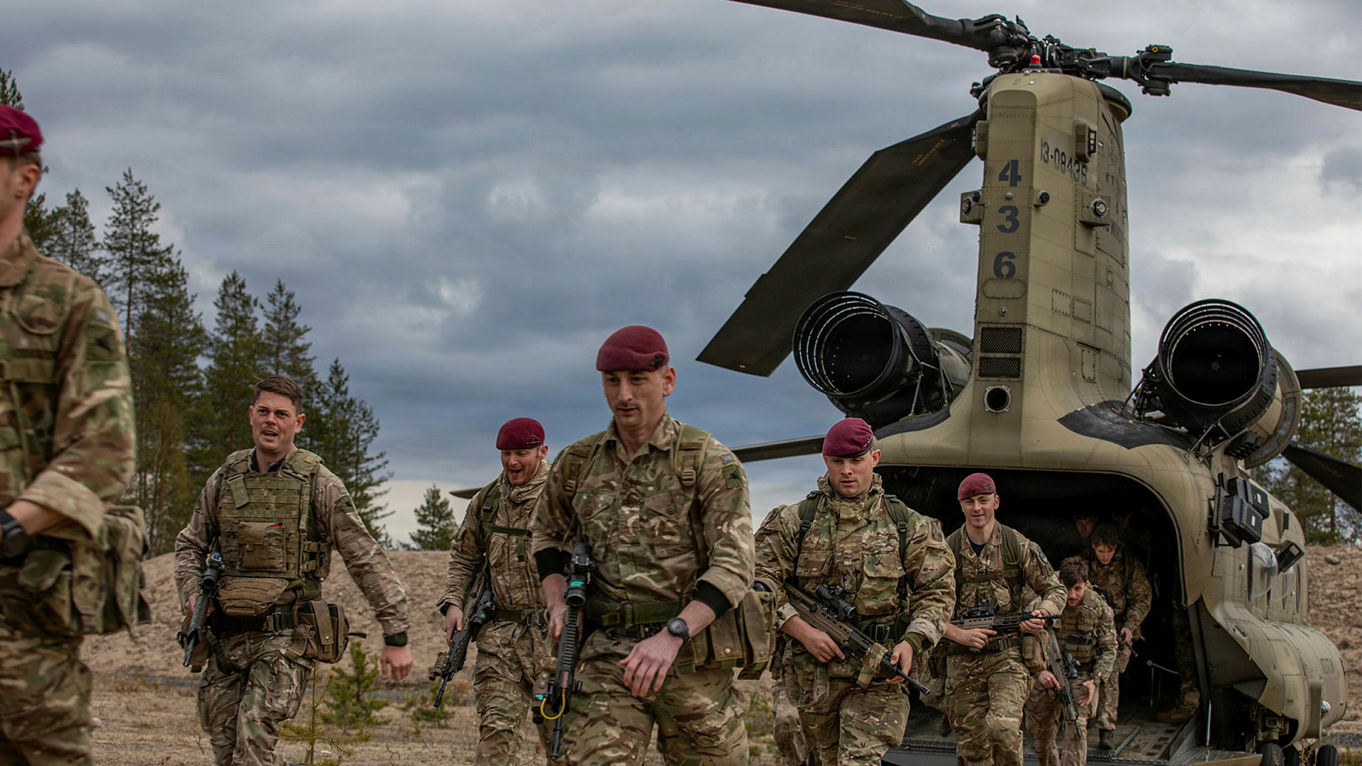 While the Chinook is flown by the RAF, these paras from B Company Group, 3rd Battalion, The Parachute Regiment are conducting cold-load training on a US Army CH-47 in Finland (Picture: MOD)
