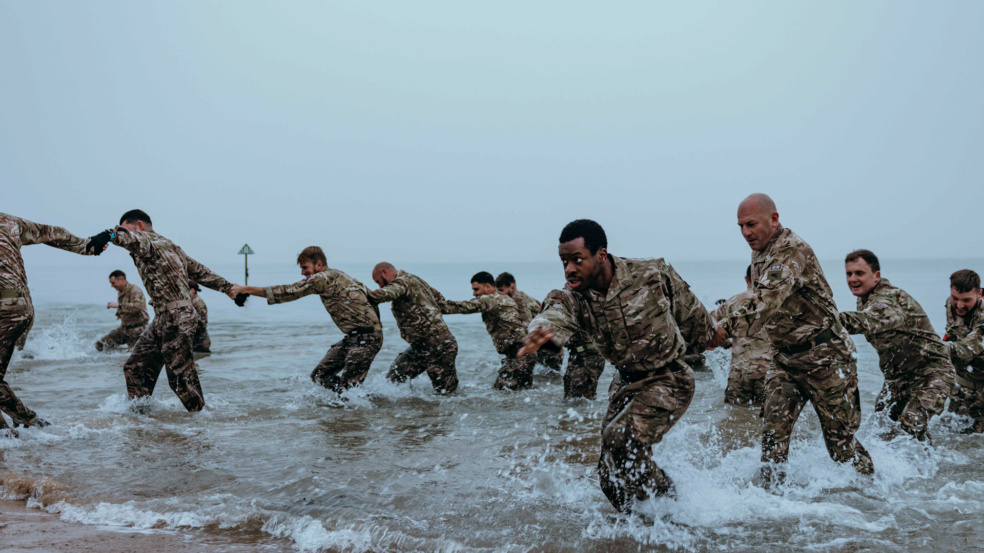 13 Air Assualt Support Regiment, Royal Logistic Corps on the beaches of Mersea Island for a Christmas fitness session 131224 CREDIT Cpl Stone, British Army 