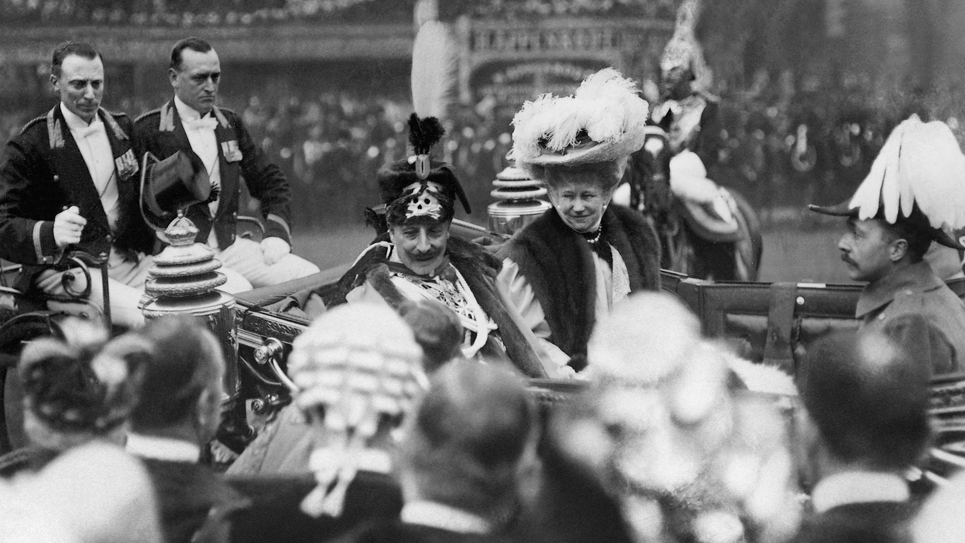 Kaiser Wilhelm II and Empress Auguste Viktoria during their state visit to London, 1907 (Picture: Sueddeutsche Zeitung Photo/Alamy)