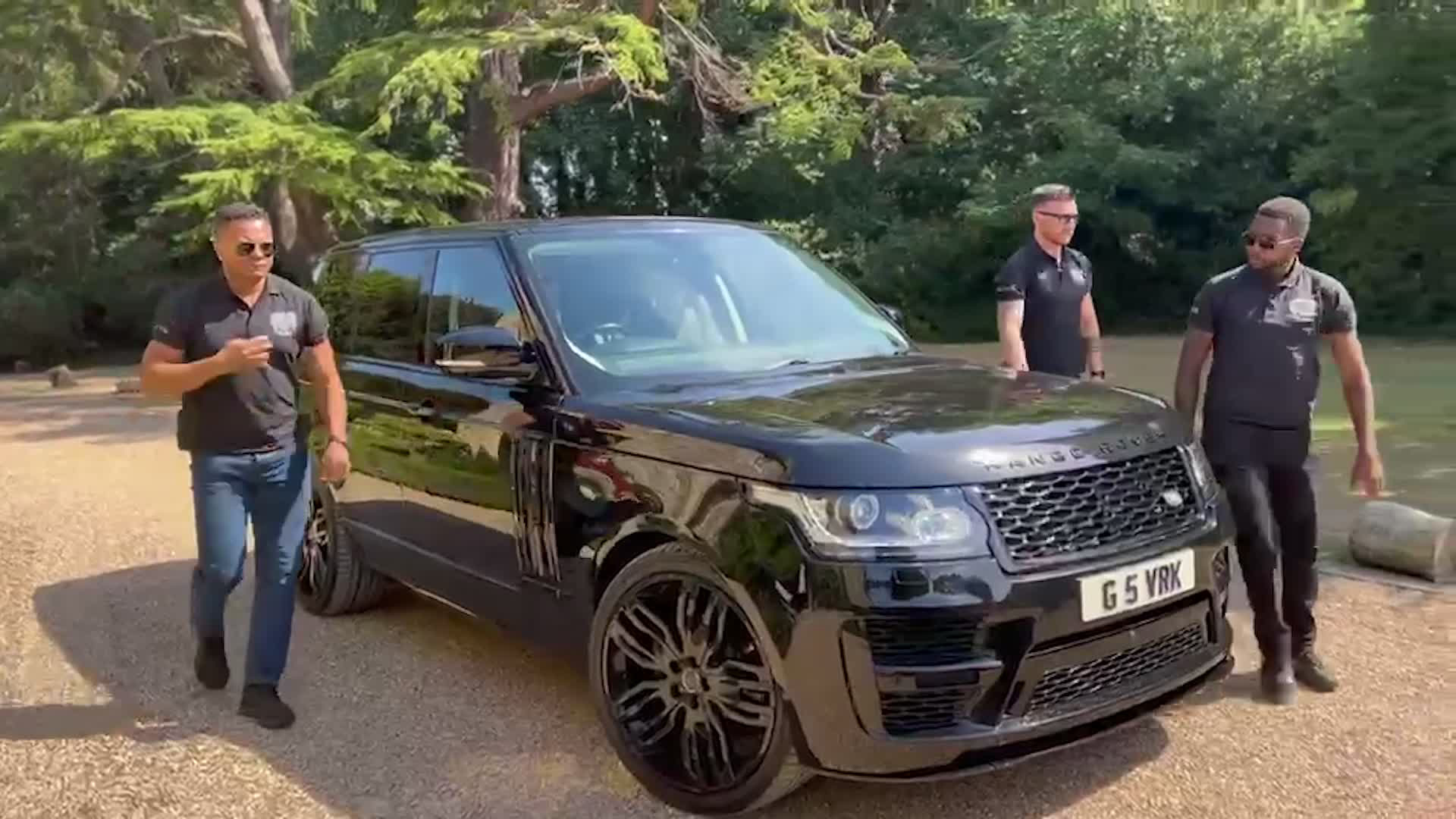 Close protection officers need to be inconspicuous and relaxed (Picture: BFBS)