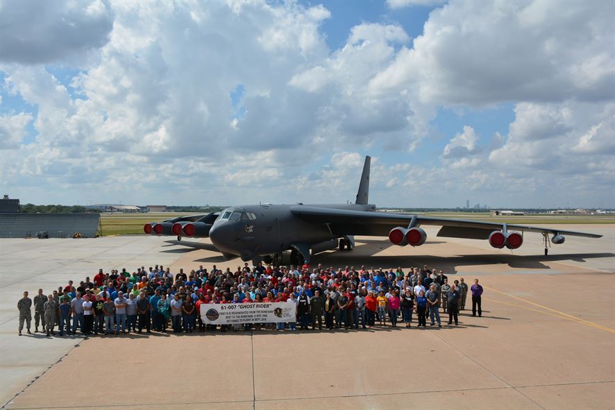 B-52 Escapes &#039;The Boneyard&#039;