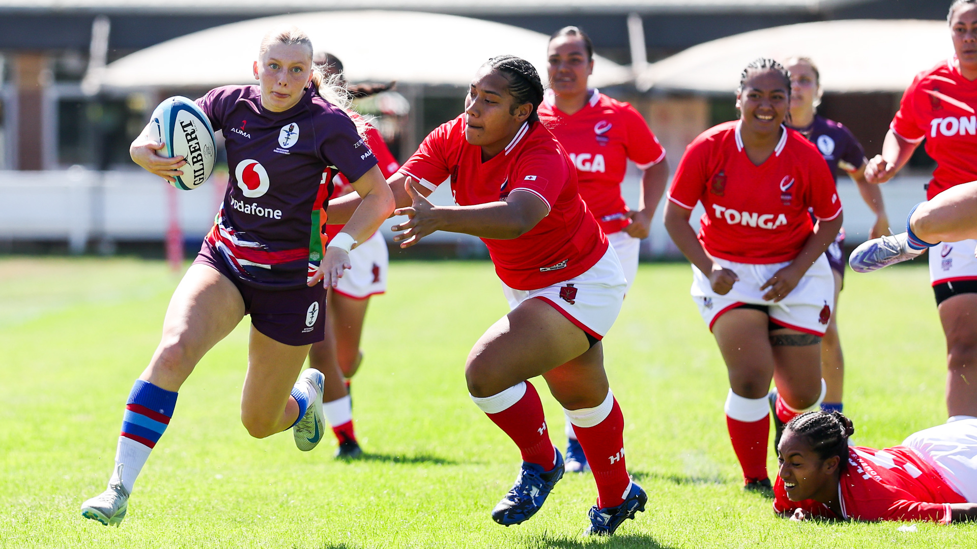 17082025 Daisy Aspinall running with the ball for UKAF v Tonga at IDRC 2025 Credit Alligin Photography