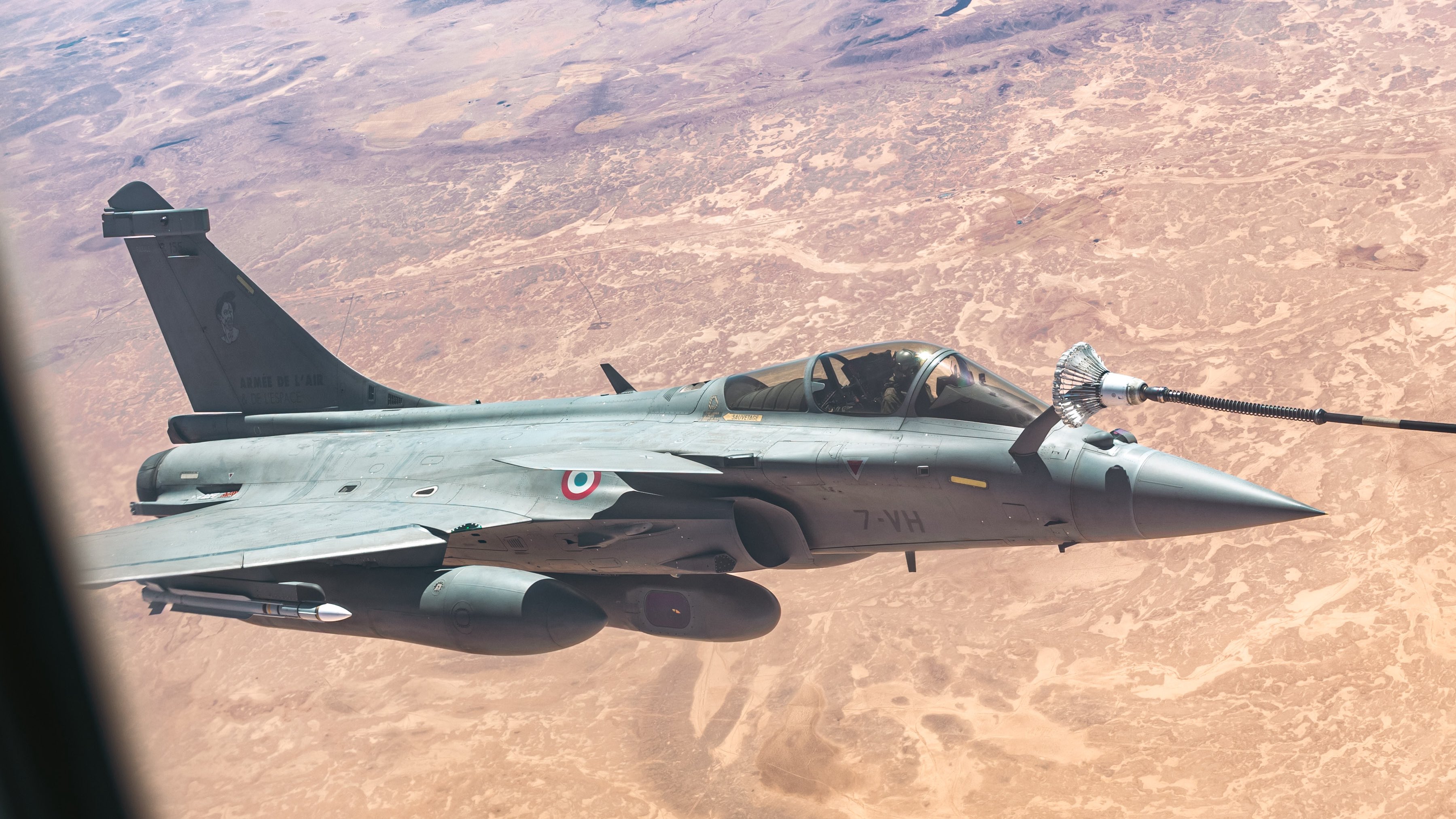 The French jets were refuelled mid air