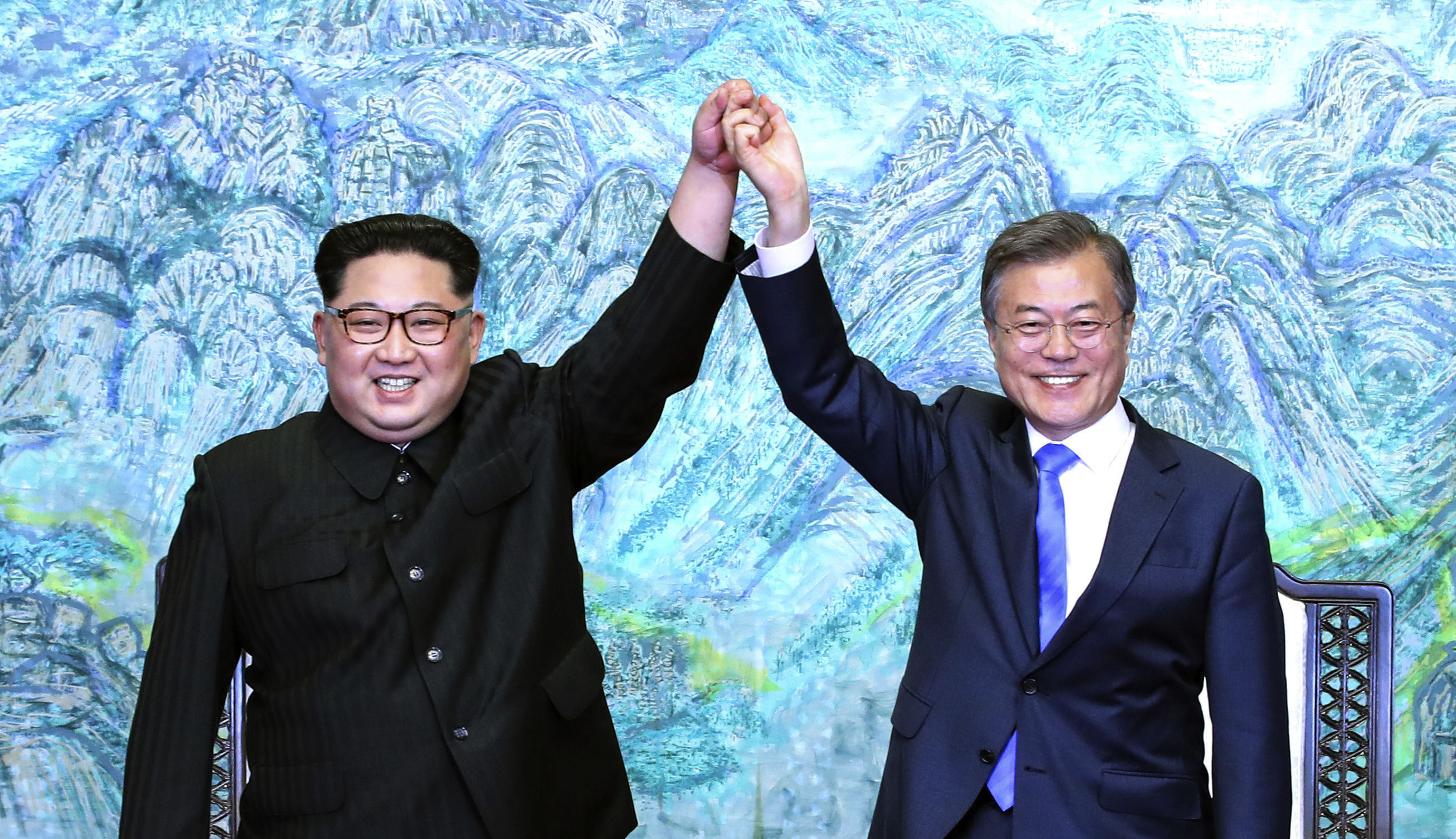 North Korean leader Kim Jong Un and South Korean President Moon Jae-in
