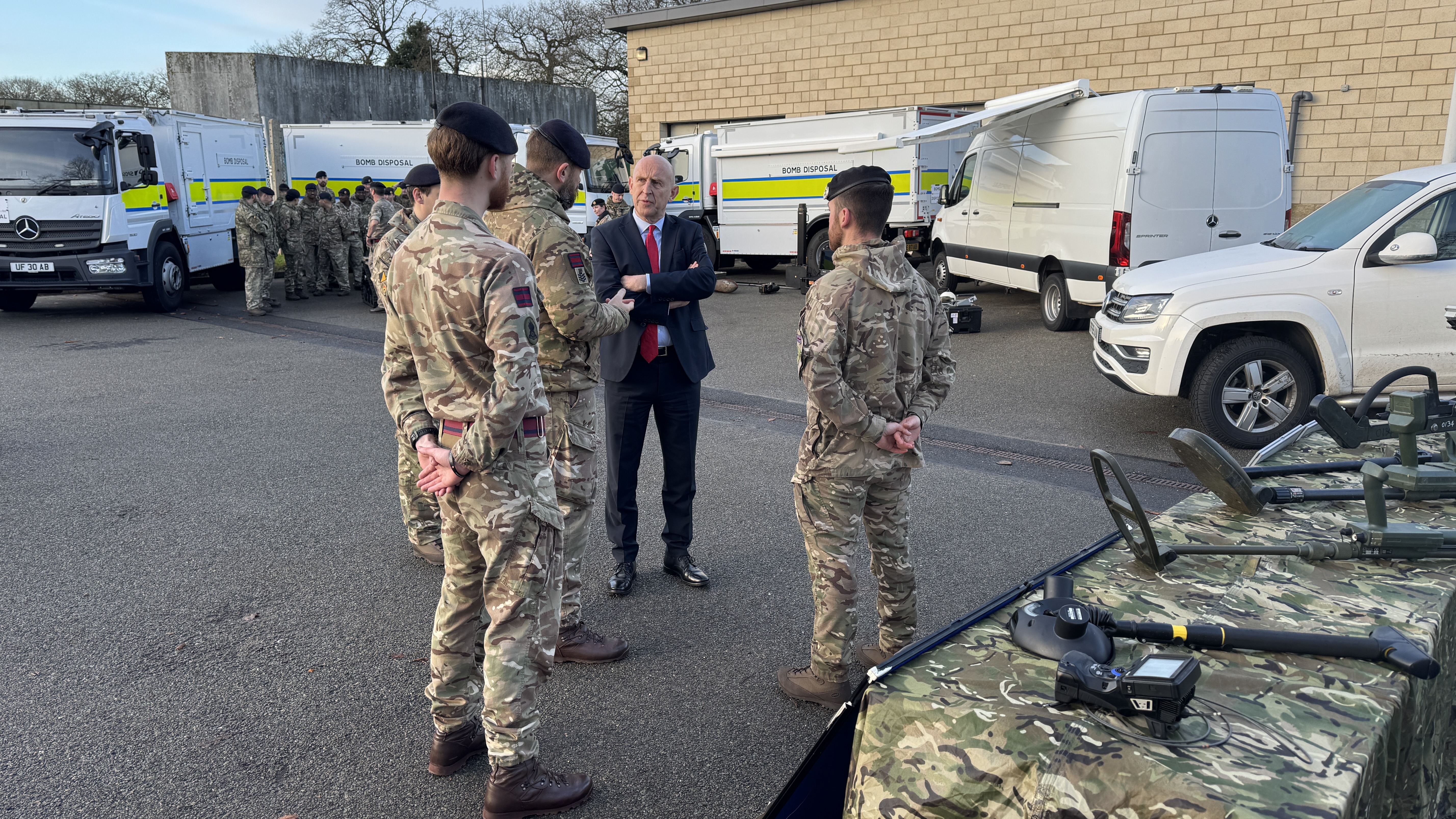 Healey meets EOD personnel