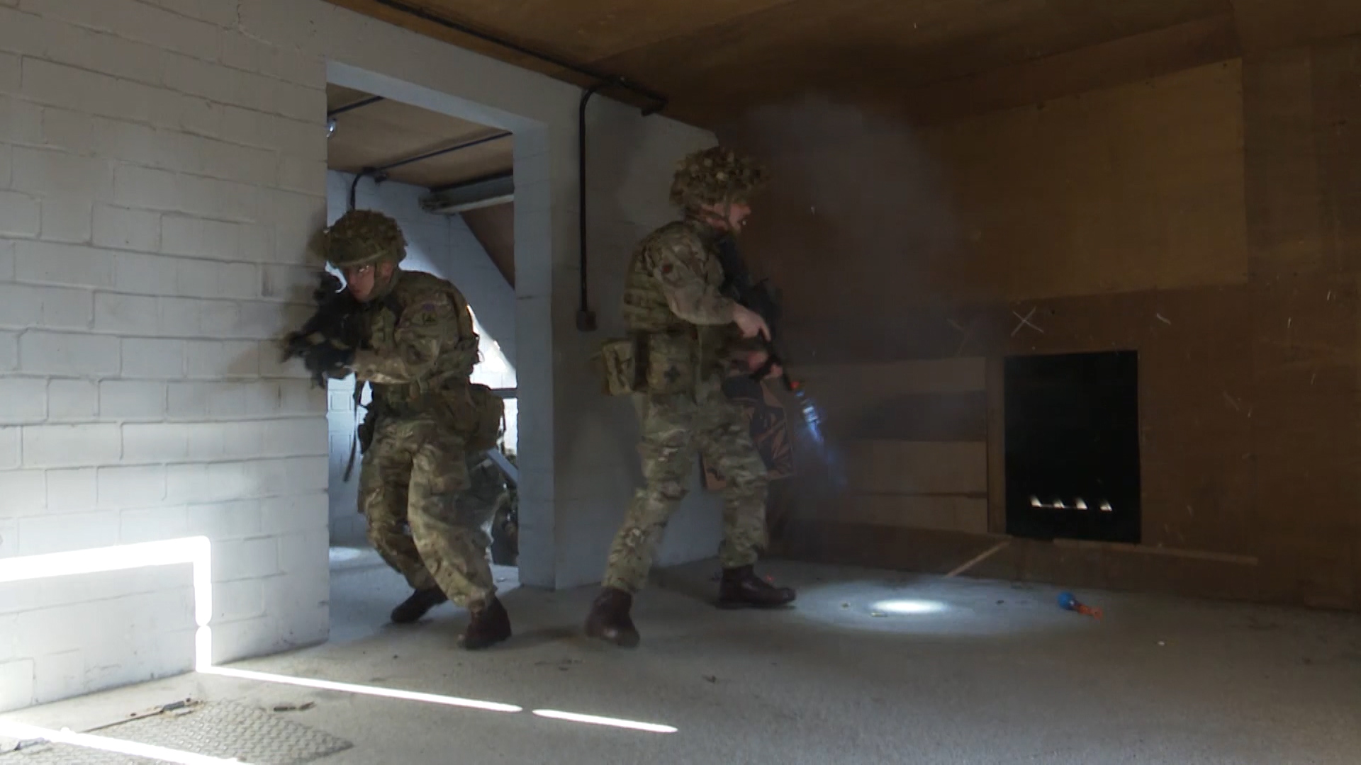 1st Battalion Royal Welsh training indoors Sennelager.