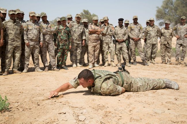 Iraqi troops training 