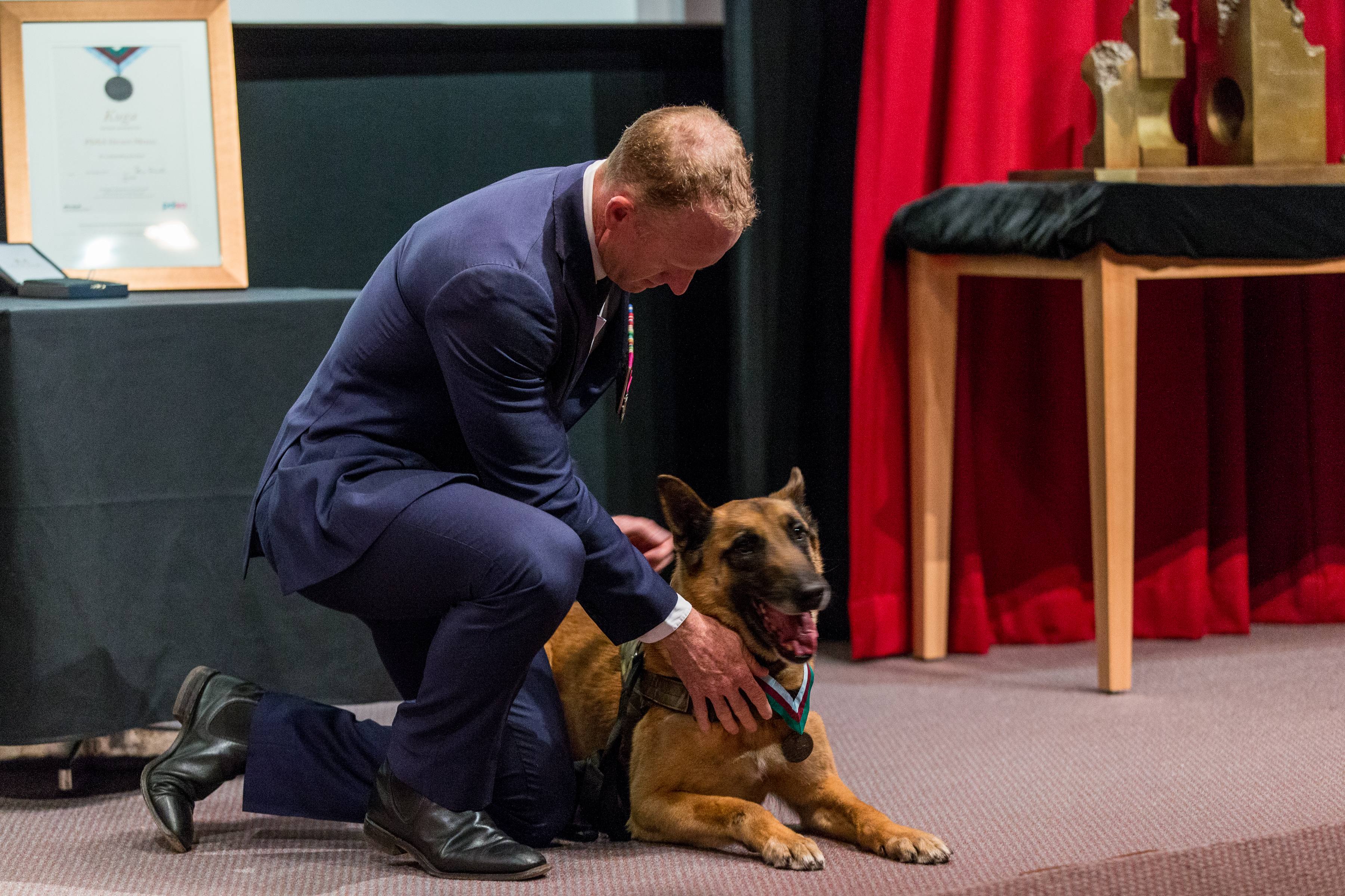 Odin picking up award for Kuga