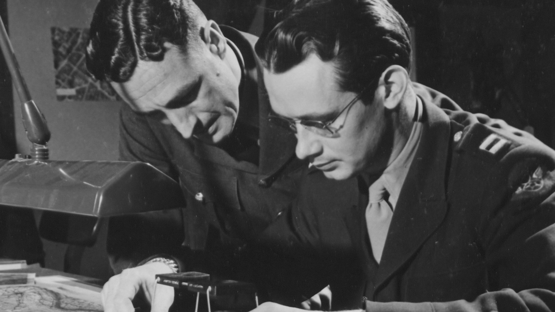 RAF and USAF photo analysts during WW2.