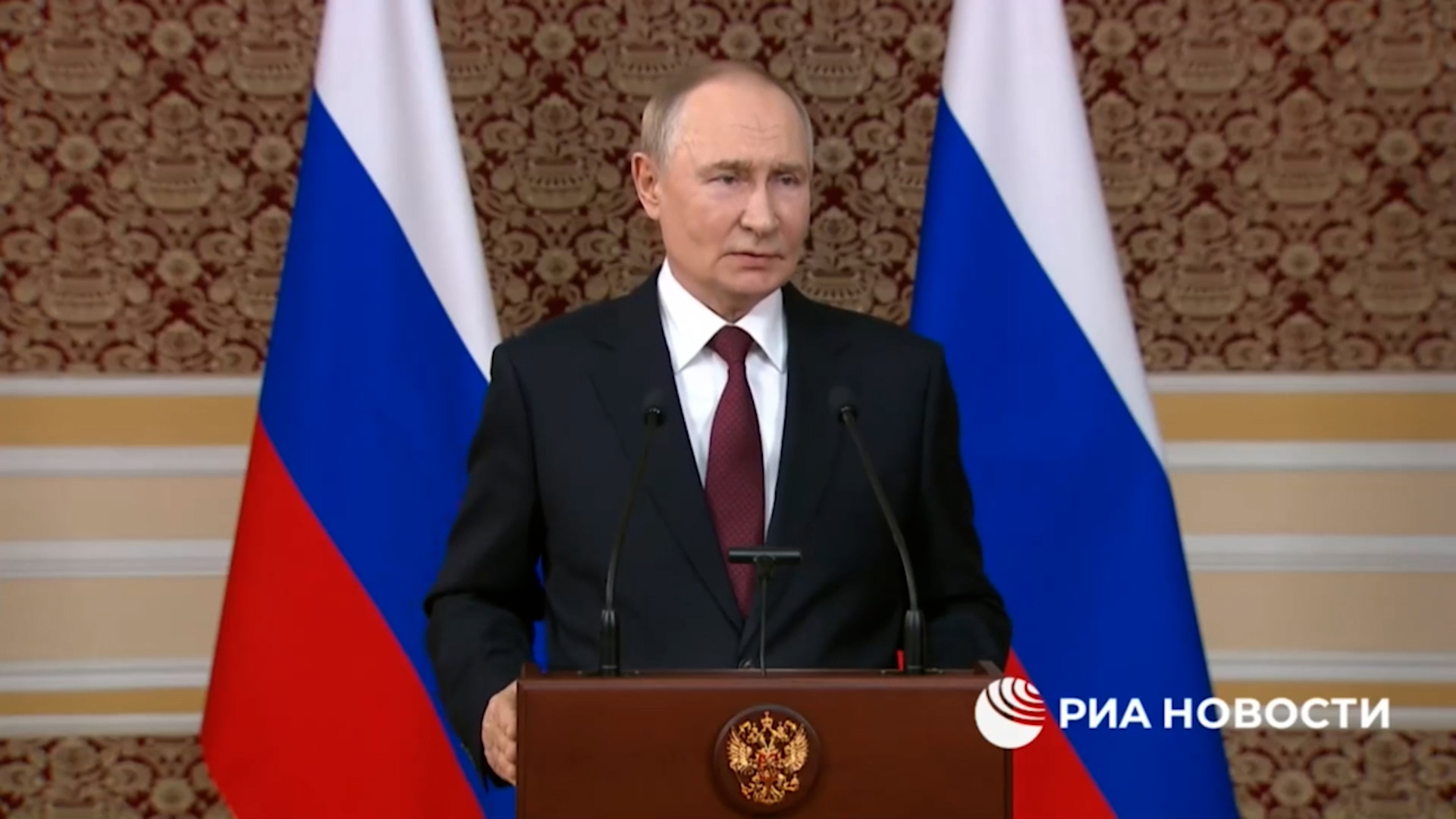 John Healey says pressure must be maintained on the Russian leader until peace has been secured for Ukraine