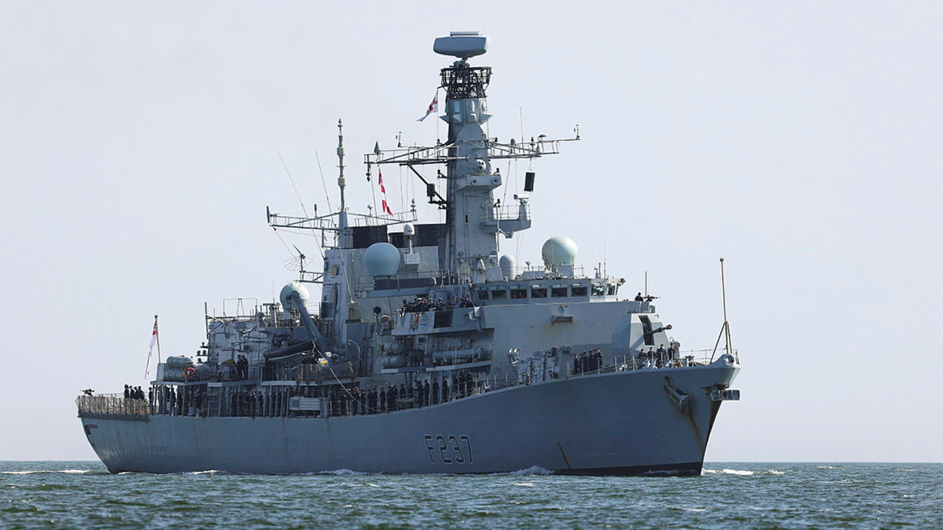 25092025 HMS WESTMINSTER pictured returning home following a 15-week Deployment to Operation Ceto CRED MOD