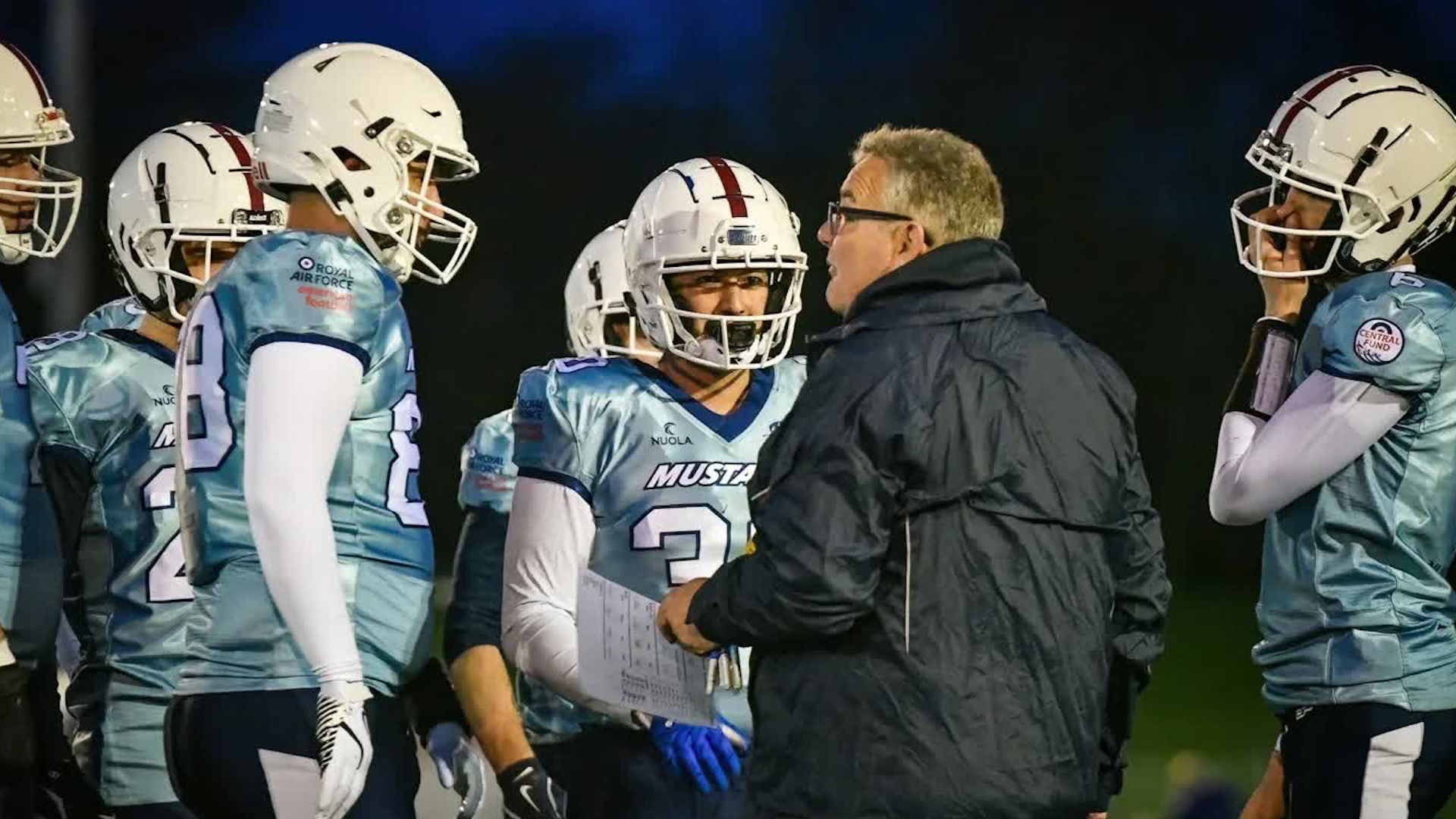 28022026 RAF American Football coach giving talk v Royal Navy Credit The70sDJPhotography