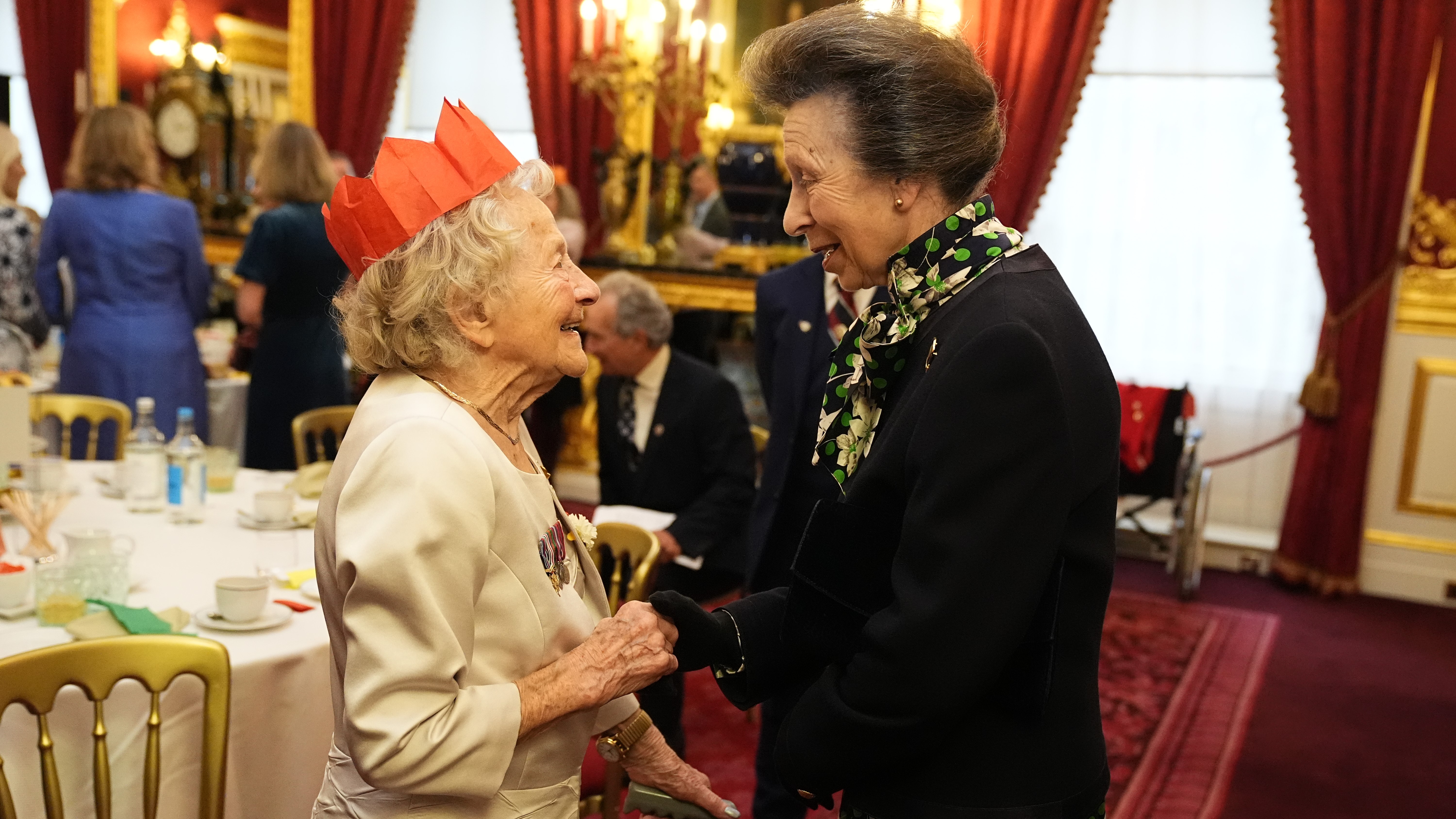 The Princess Royal chats to Dorothea Barron, 101, who served with the Wrens between 1943 and 1945
