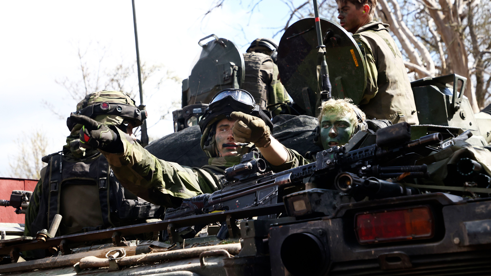 2PT2CTE Swedish soldiers on Combat Vehicle 90 (CV90), In Swedish Stridsfordon 90, during the large military exercise Aurora23, at the Land Warfare Centre 270423 CREDIT Jeppe Gustafsson  Alamy Stock Photo
