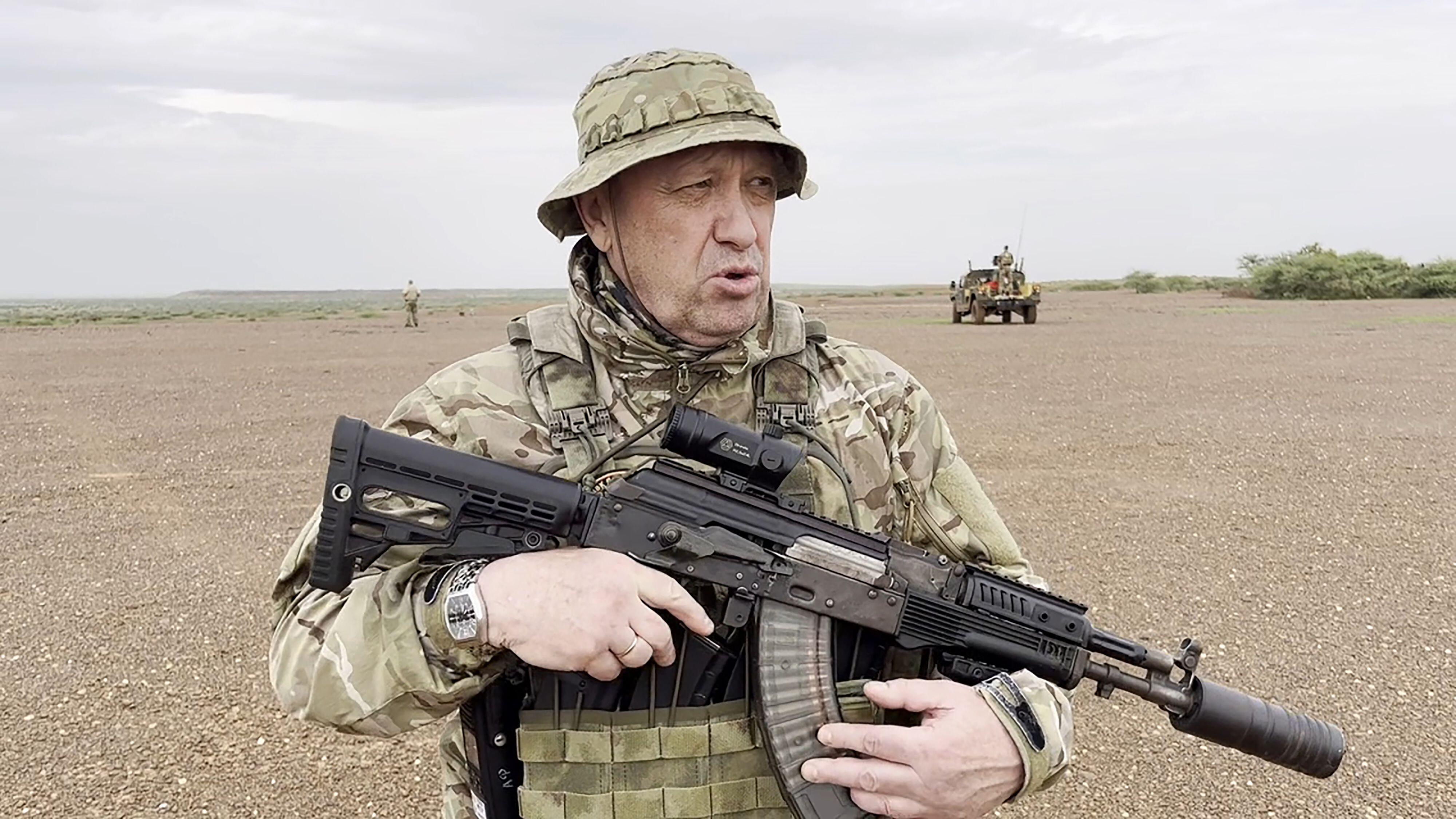 2RK0HJ4 leader of Russia's Wagner mercenary group Yevgeny Prigozhin as he addresses the camera at an undisclosed location CREDIT UPI Alamy 240823 EXP 240824