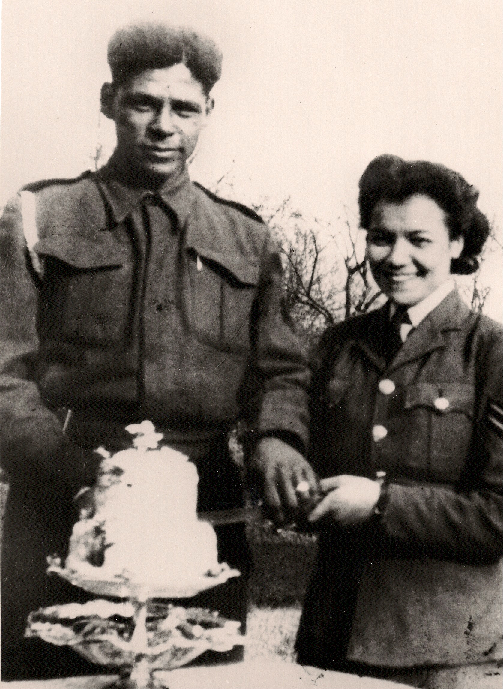 Ramsay and Lilian Bader (1943) - (image: Courtesy of Lilian Bader)