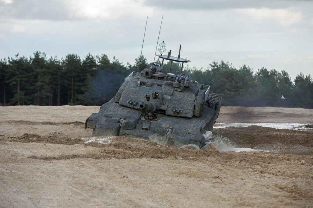 Challenger 2: The Ultimate Tank