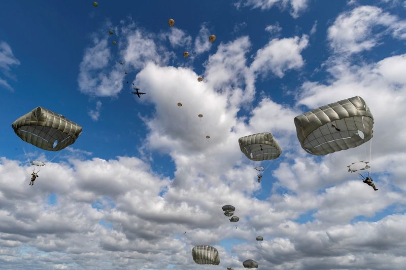 Some jobs in the forces have higher physical standards than others. Credit: MoD Photographer, Crown Copyright