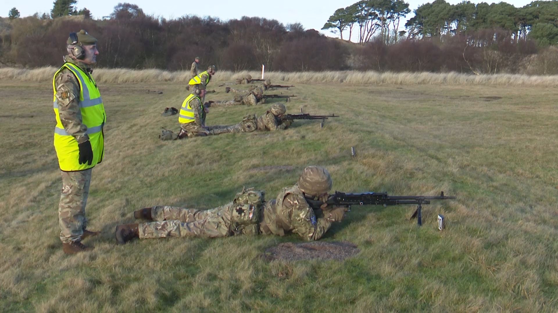 Reservists From 6 SCOTS Work On Their Marksmanship