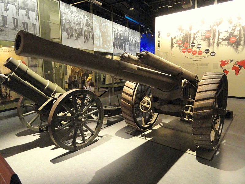 60 pounder gun maybe by Daderot