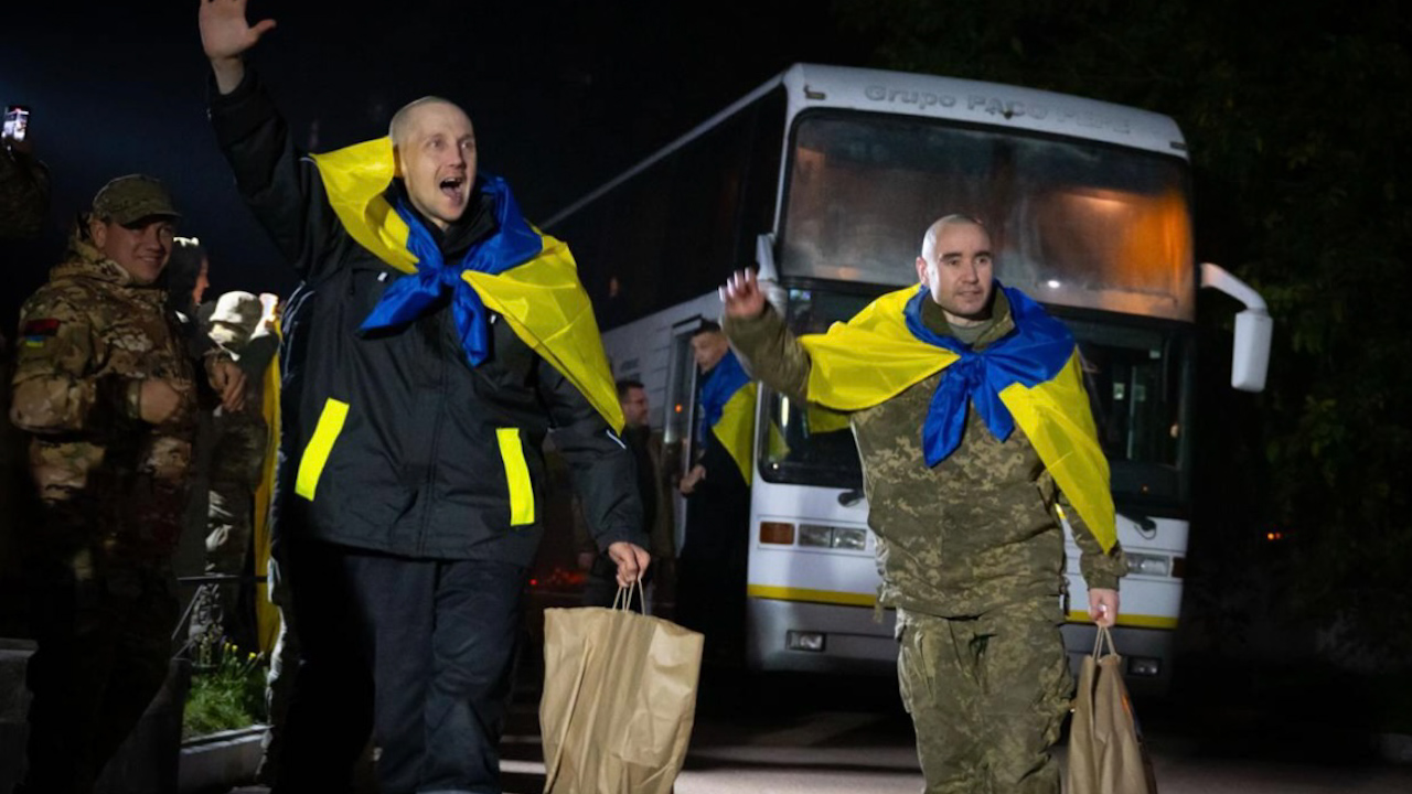 Ukraine and Russia exchange 95 prisoners in the latest exchange between both nations (Picture: President Zelensky Telegram)
