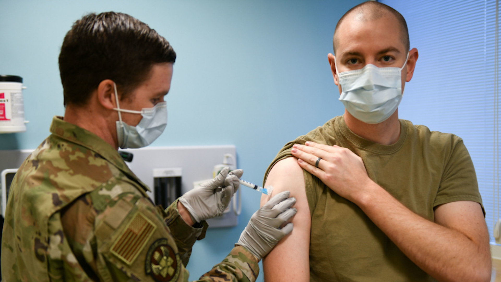 A COVID-19 vaccine is administered at RAF Lakenheath (Picture: US Department of Defense).