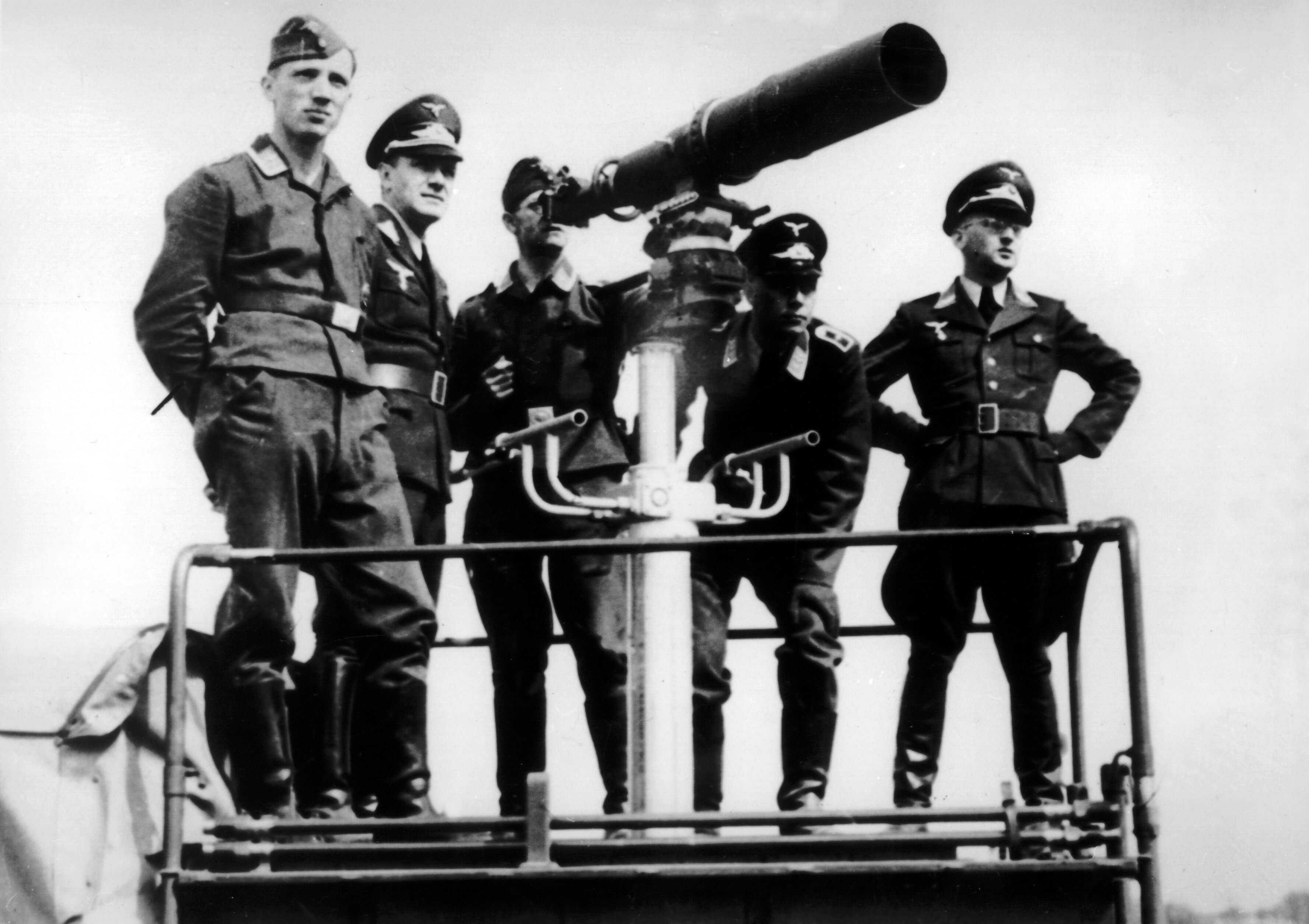 A German telecamera photographs the coast of England from the Channel Islands