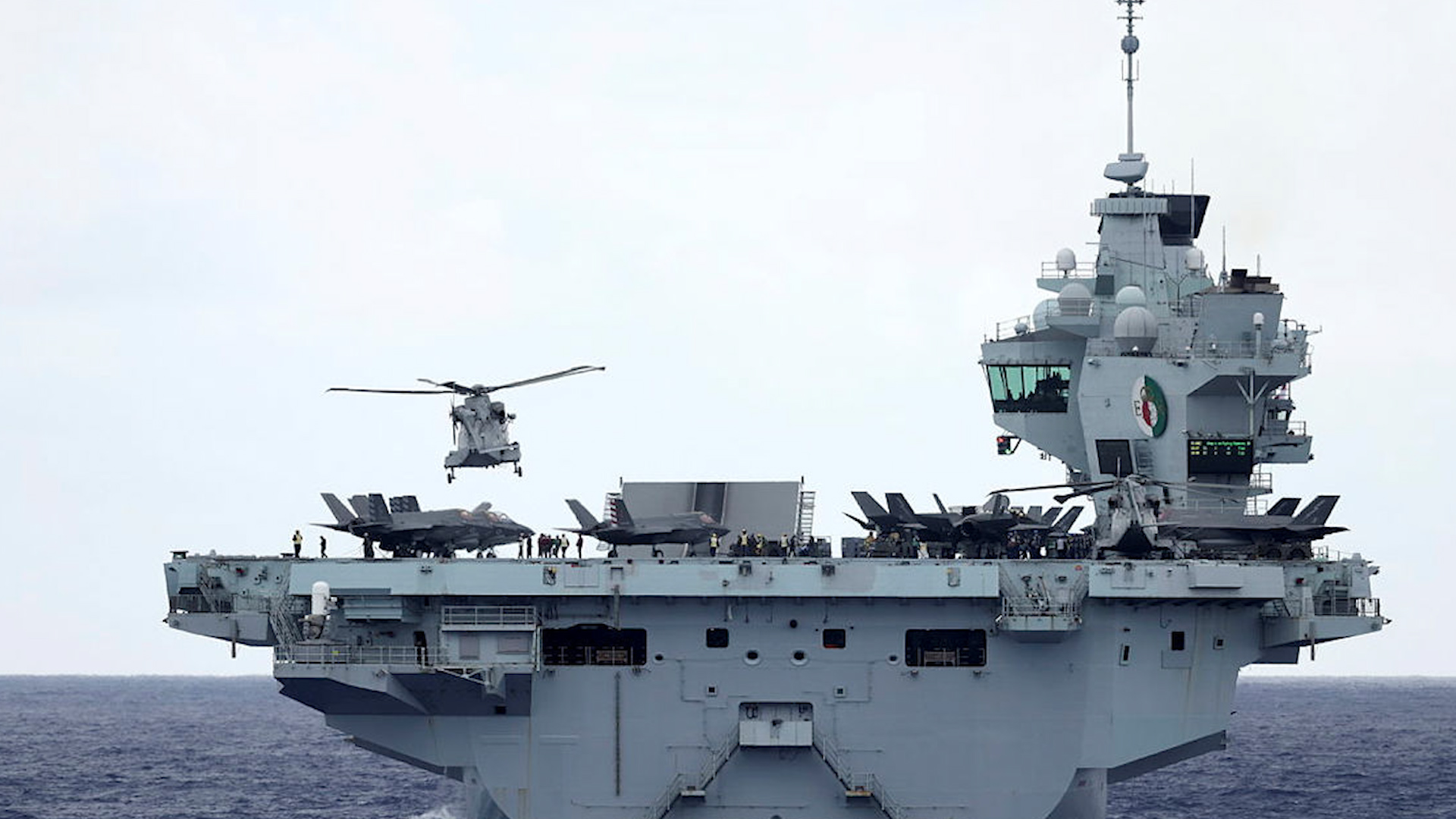 HMS Queen Elizabeth during CSG21