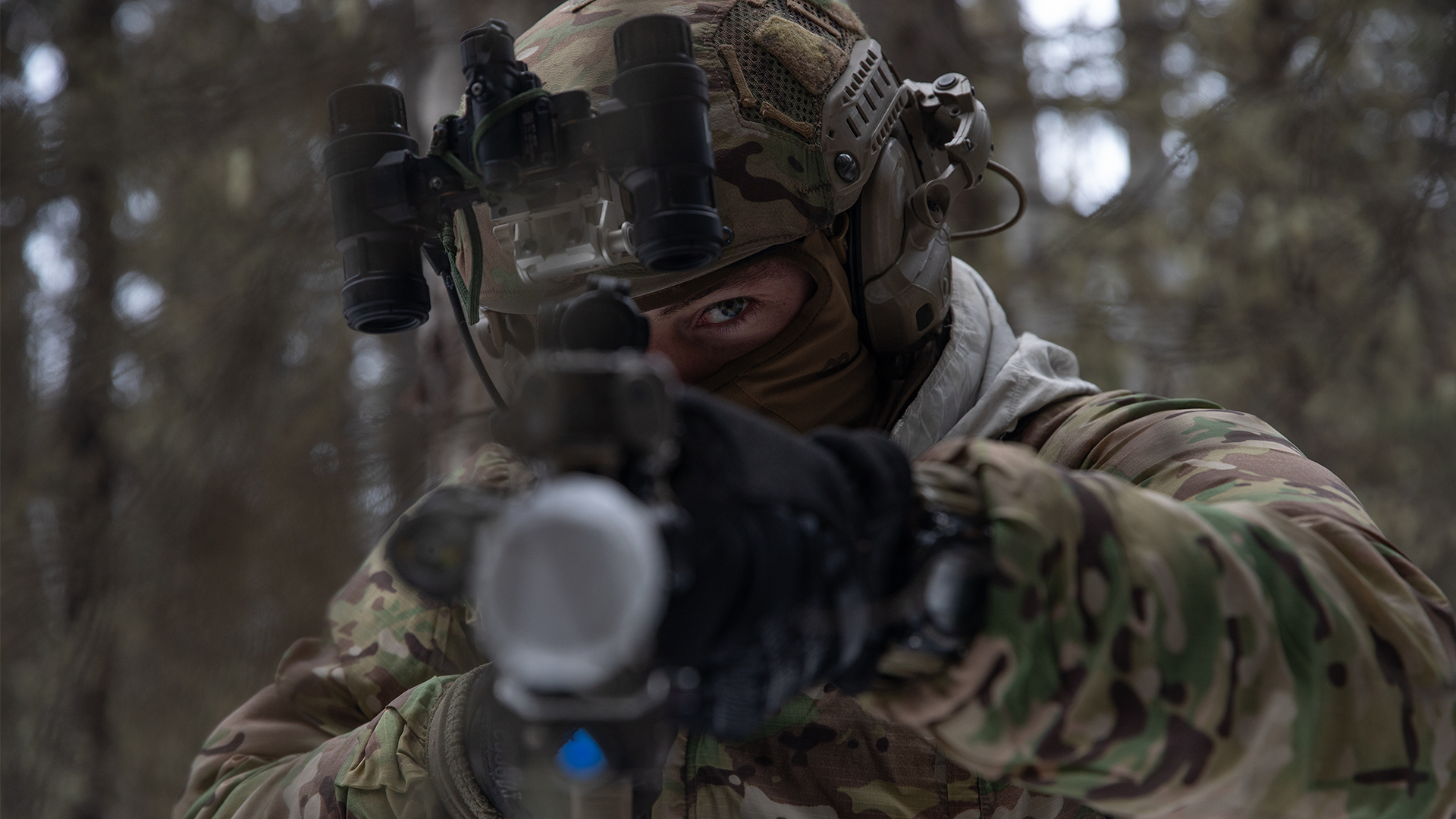 U.S. Army Ranger from the 75th Ranger Regiment pull security during Joint Pacific Multinational Readiness Center