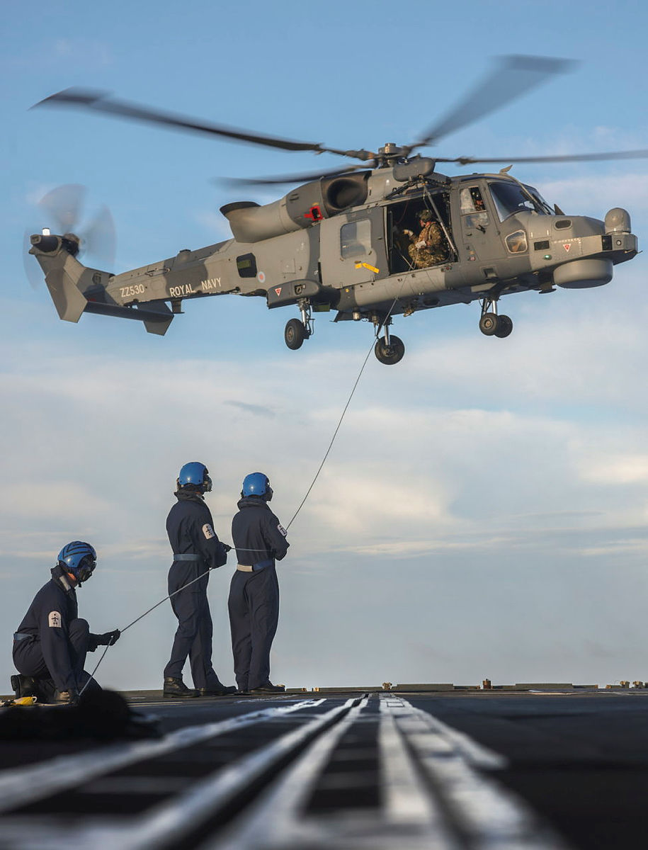 A Wildcat HMA Mk2 hovering above HMS Kent (picture: MOD)