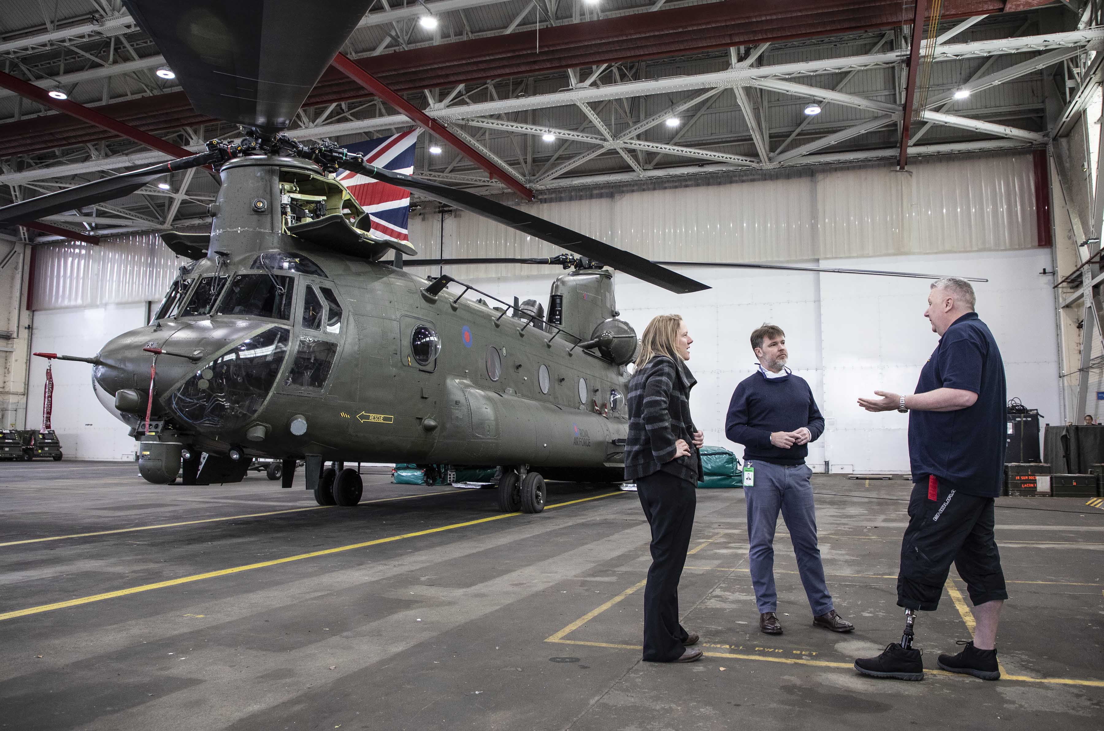 Mr McConnell met the Chinook crew at RAF Odiham in Hampshire 