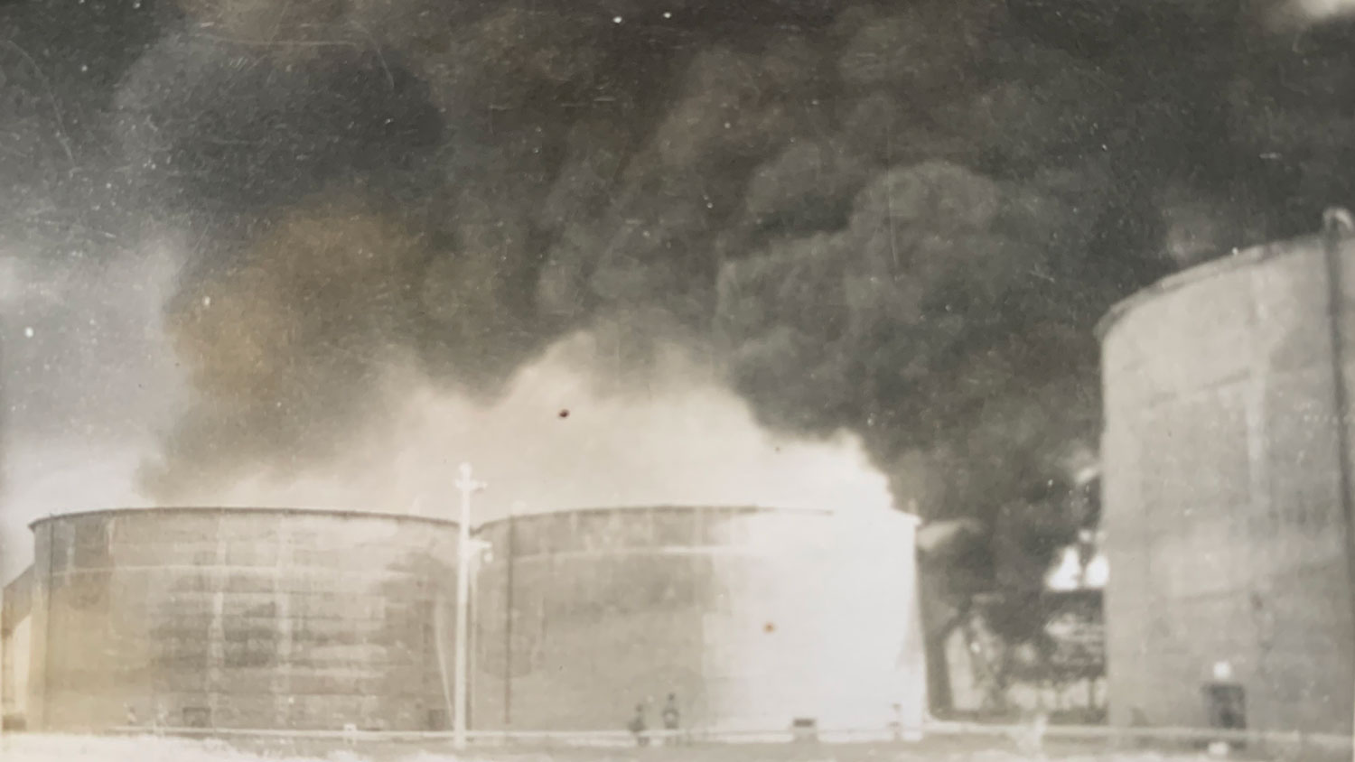A burning fuel plant after SAS sabotage CREDIT Al Taylor