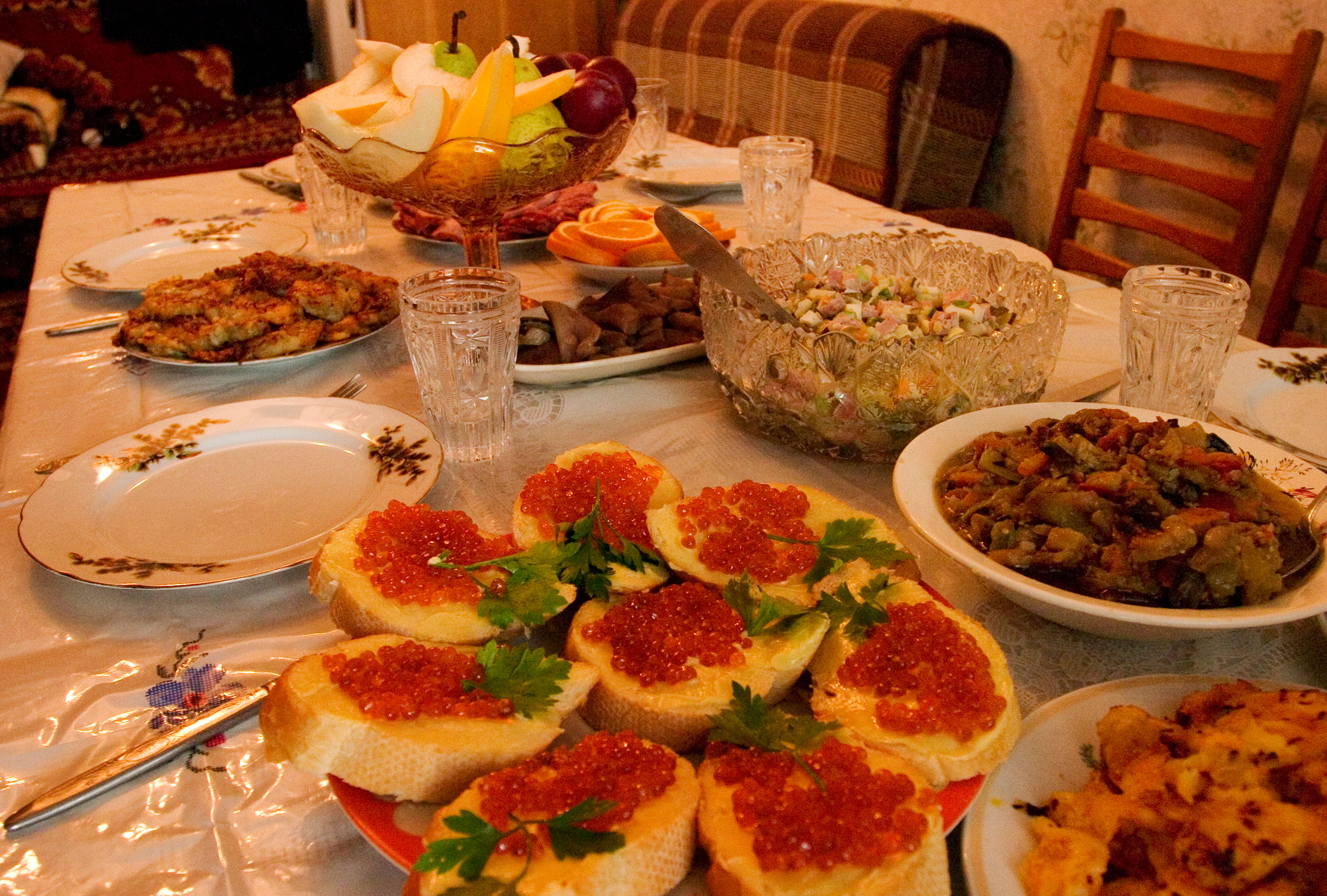 Traditional Russian table