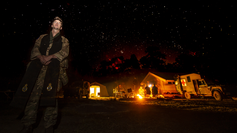 2 Paras Padre, Captain James H looks up at the night sky in awe.