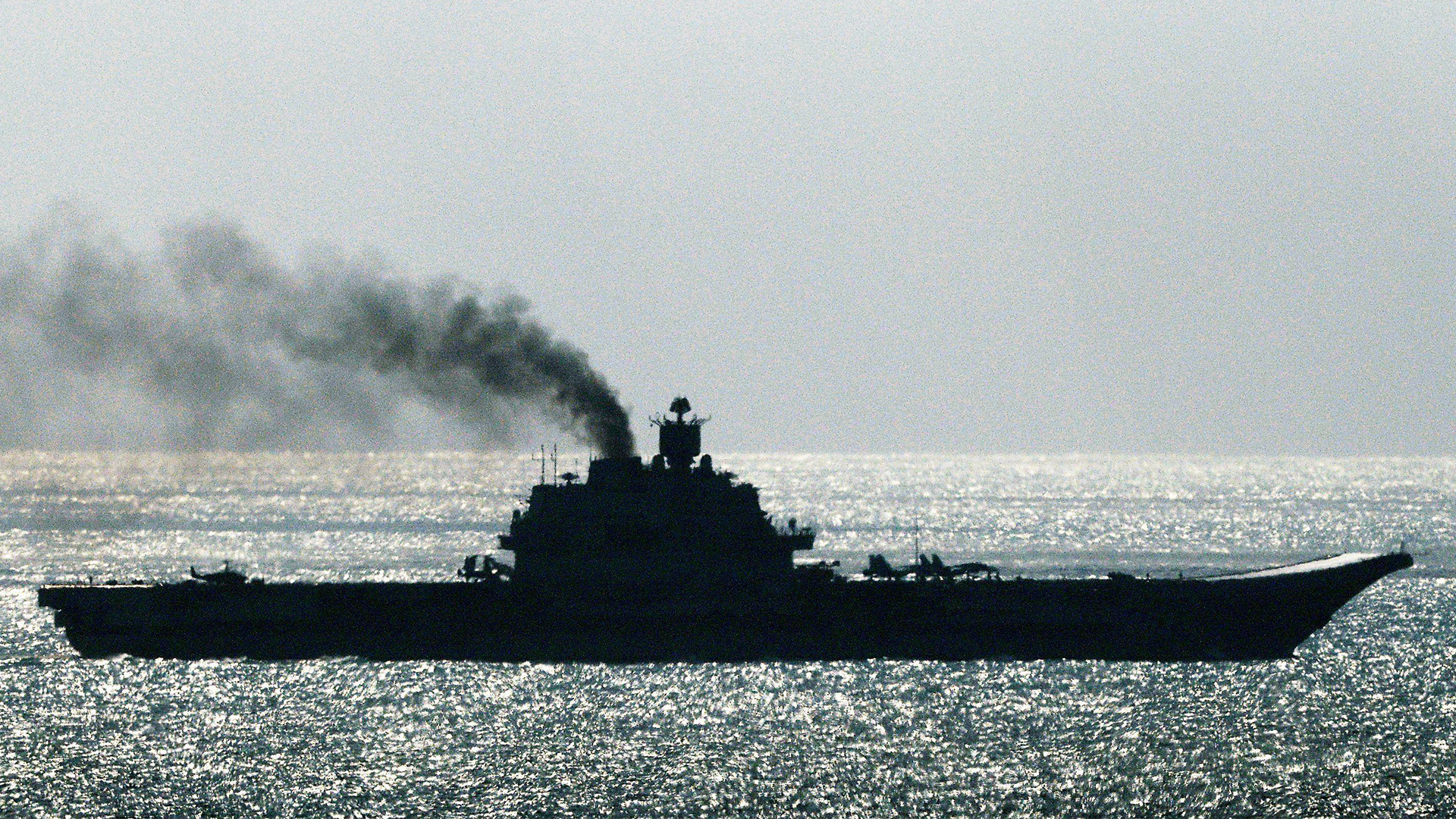 Admiral Kuznetsov passes through the Strait of Dover