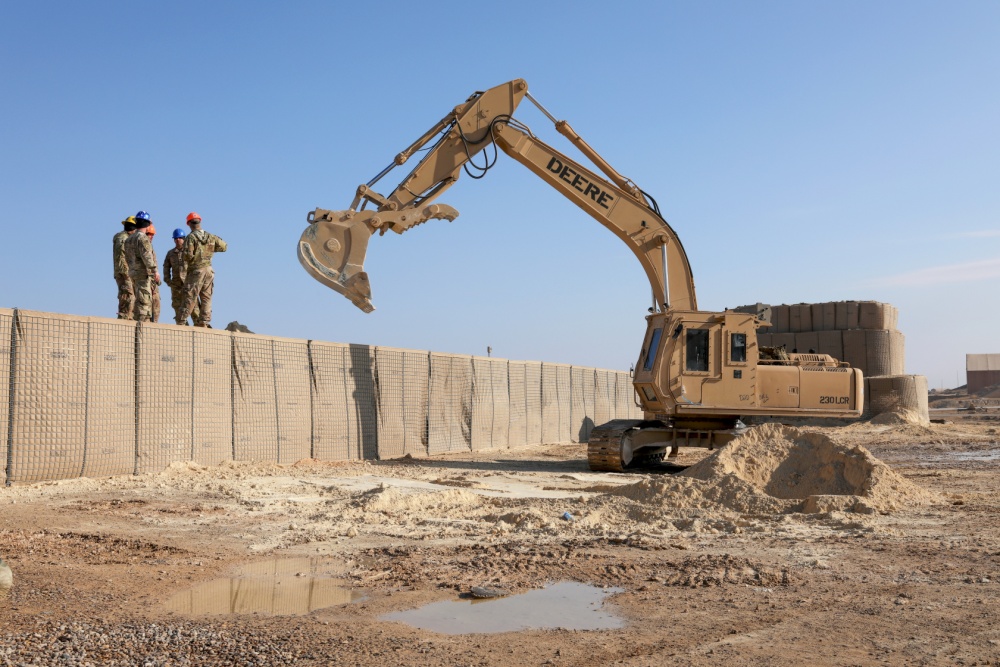 Al Asad Air Base defences being strengthened by US soldiers