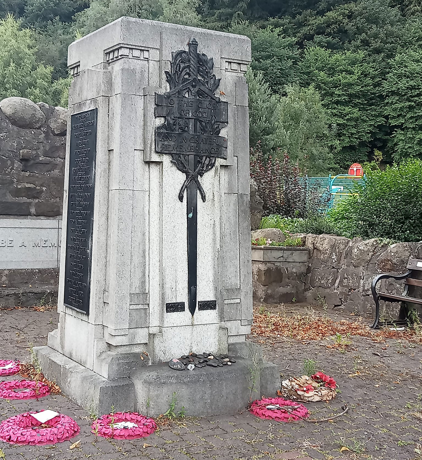 Allen Stokes Tiny's GB Cycle Ride Causewayhead War Memorial CREDIT Allen Stokes