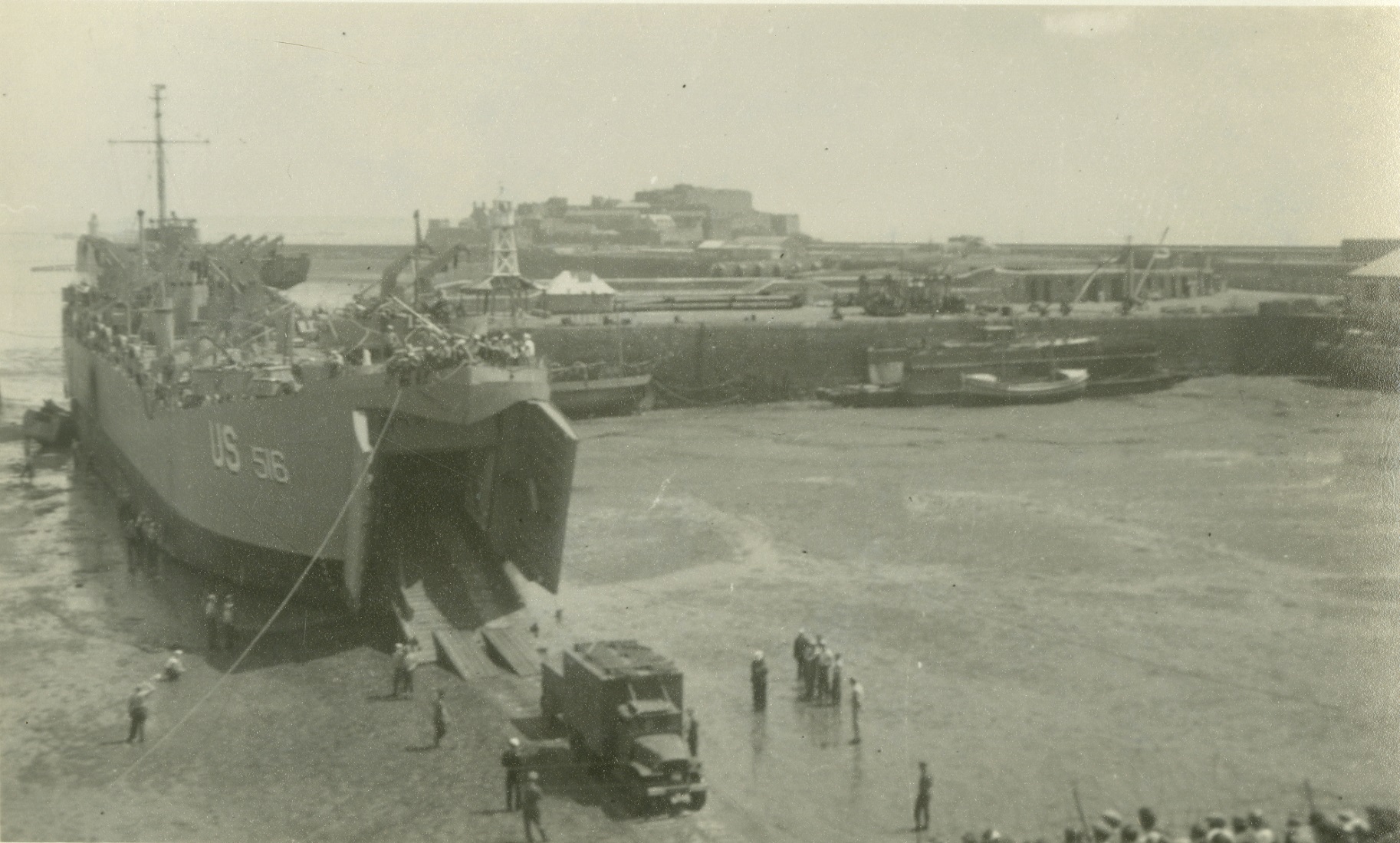 Joe Corless helped distribute food and produce in Guernsey on Liberation Day (Picture: Courtesy of Guernsey Museums & Galleries/Royal Navy).