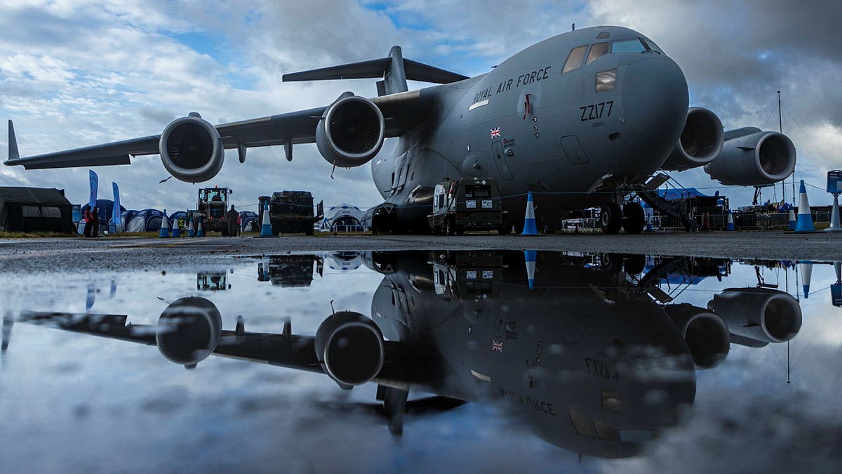 An RAF C-17 Globemaster III (Globemaster C-17)
