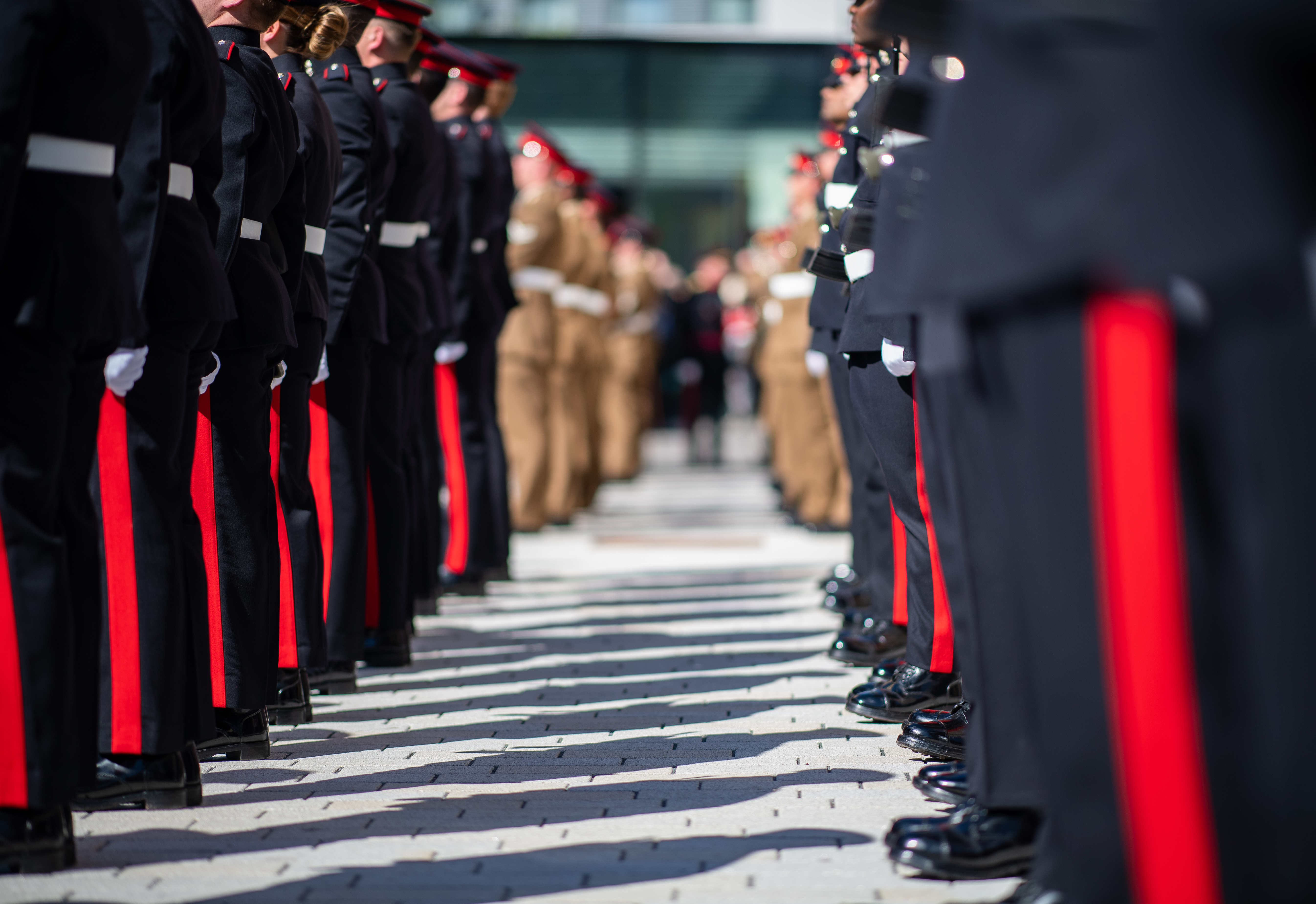 Anonymous - British soldiers bid farewell in Gutersloh with a parade