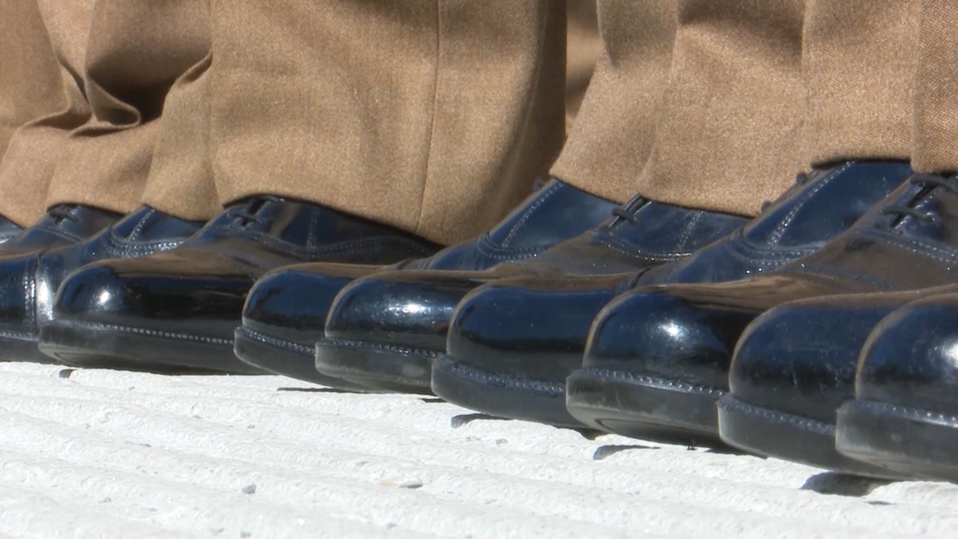 Anonymous feet