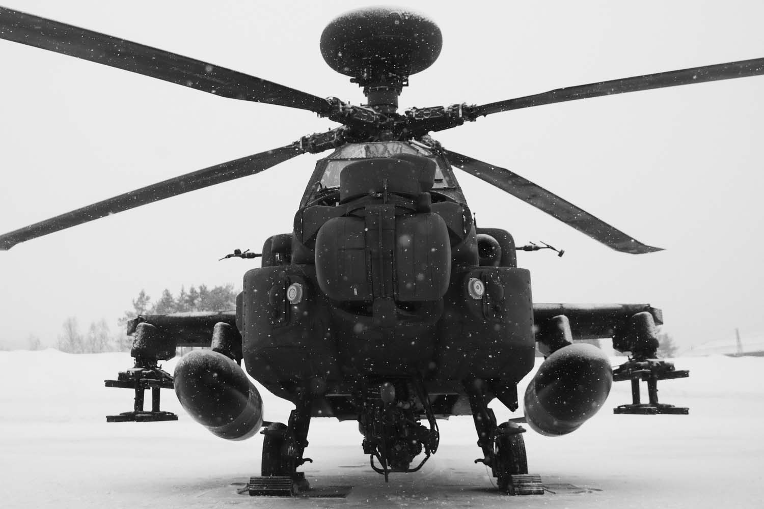 The Apache can carry up to 16 Hellfire missiles (Picture: Royal Navy).