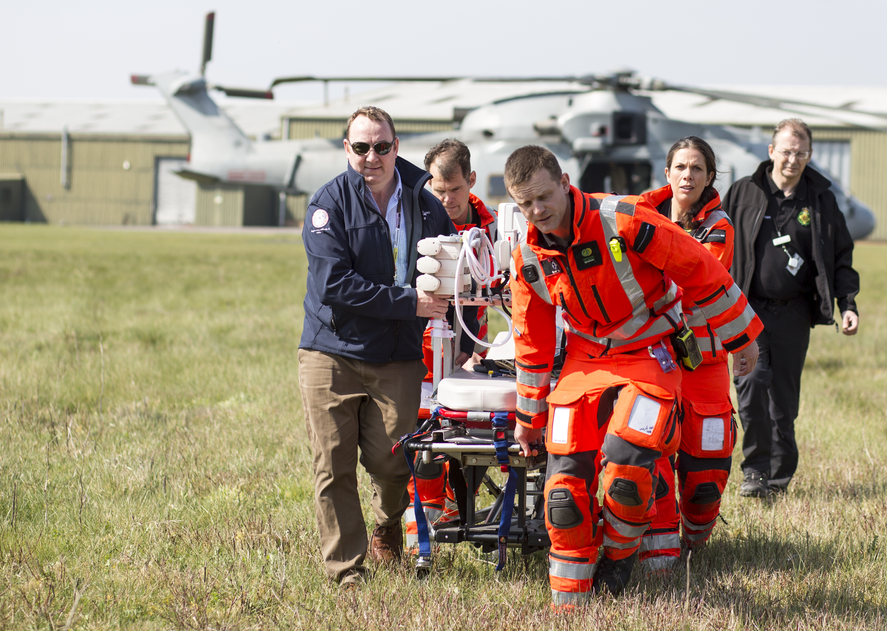 Armed Forces helicopter personnel train with NHS critical care staff for coronavirus medical evacuation pic 2 090420 CREDIT MOD.jpg